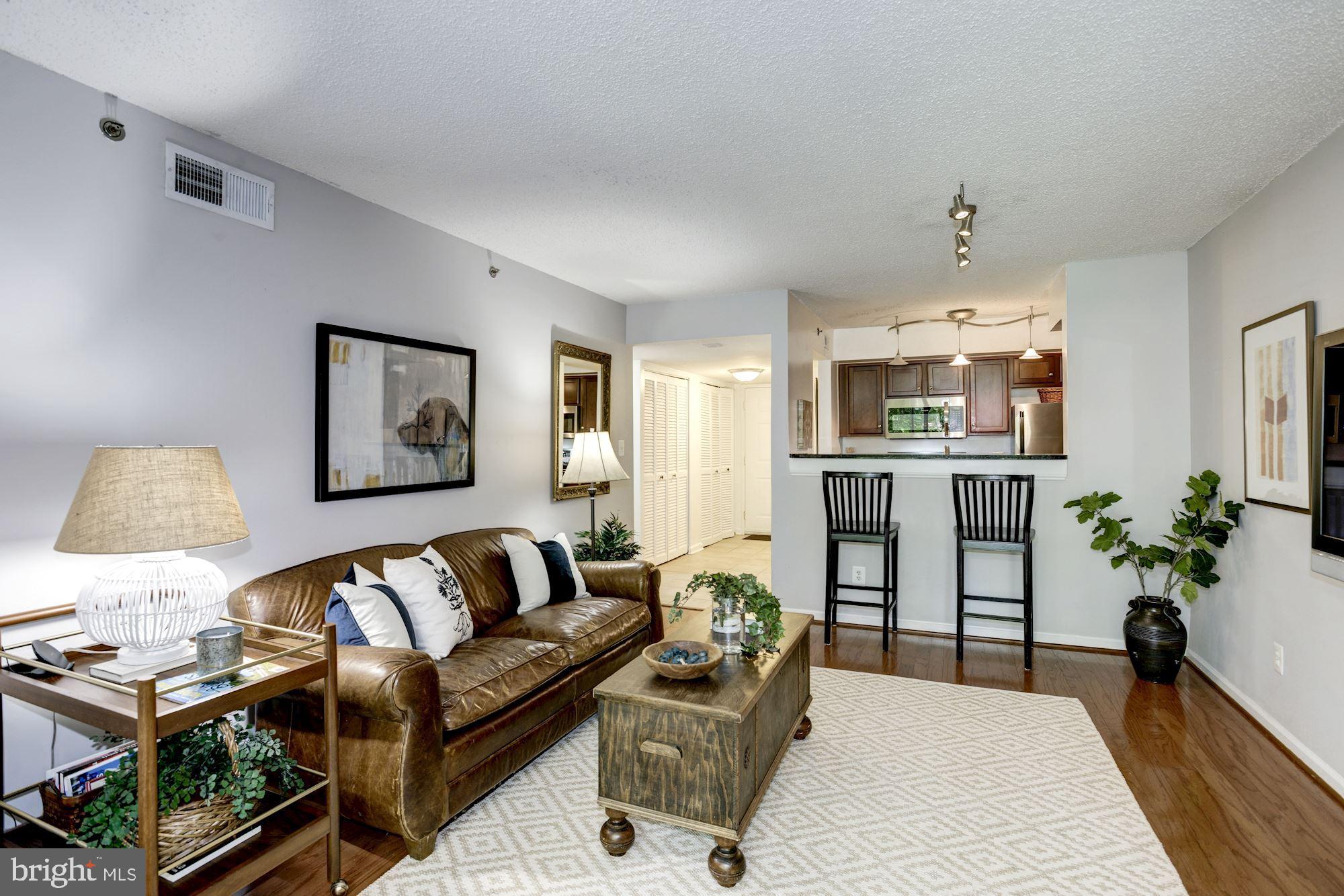 WESTVIEW AT BALLSTON METRO - Residential