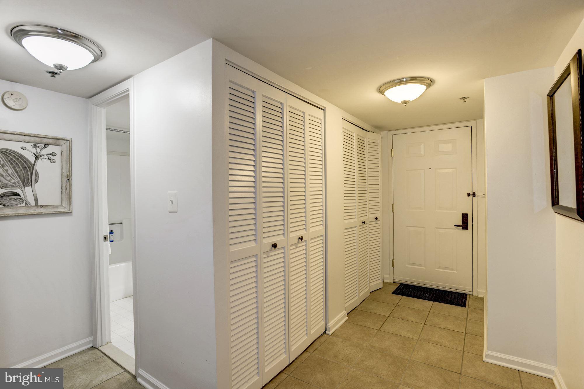 WESTVIEW AT BALLSTON METRO - Residential