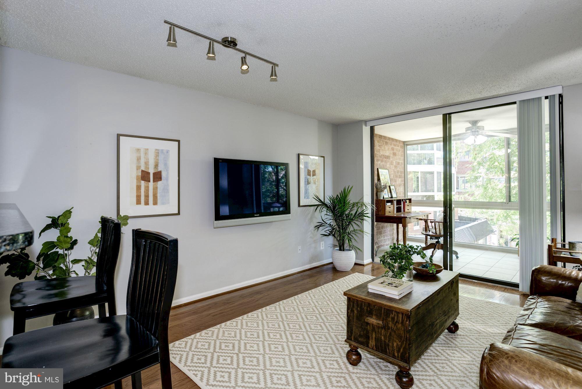 WESTVIEW AT BALLSTON METRO - Residential