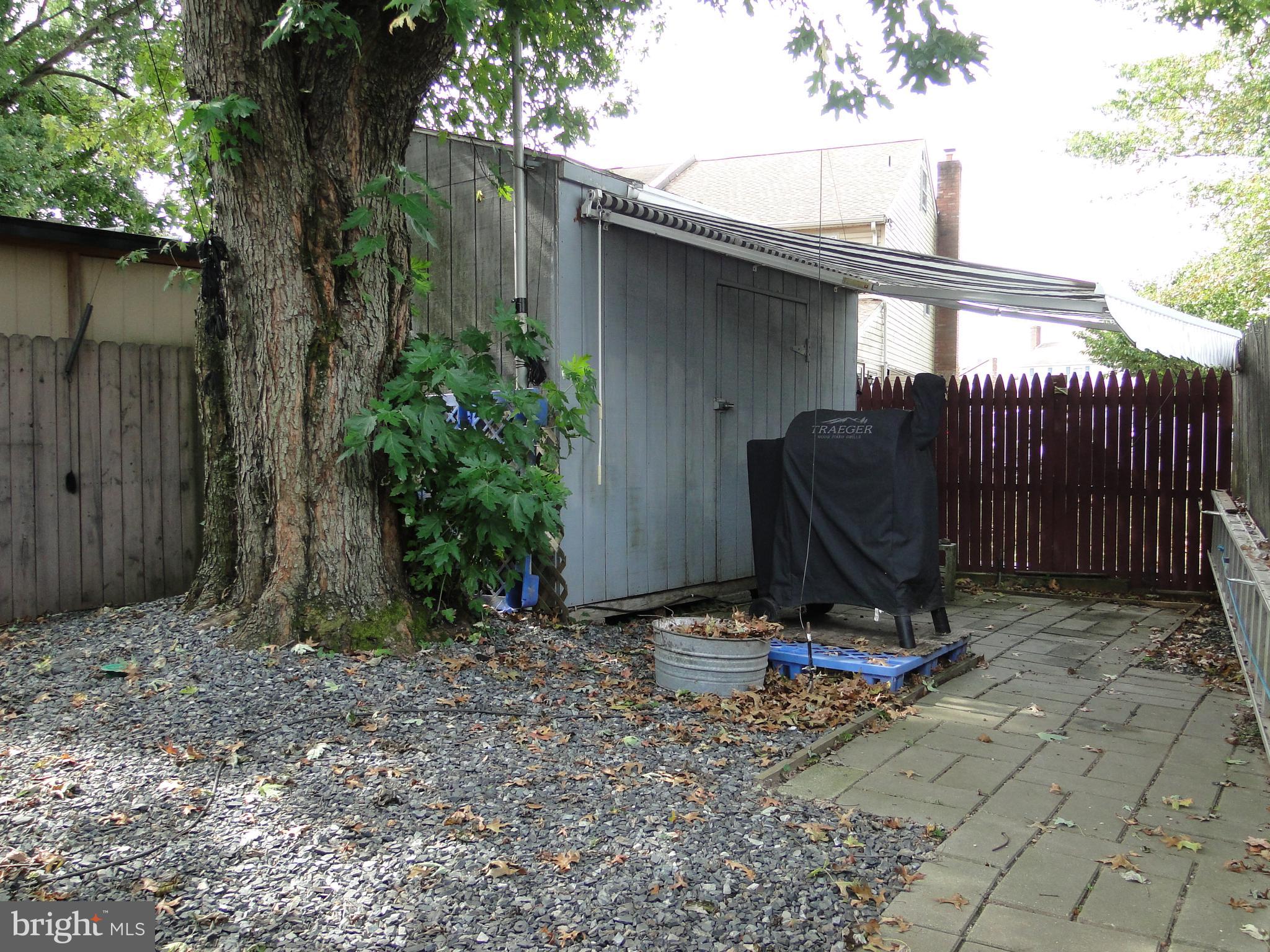 CEDAR GROVE ESTS - Residential