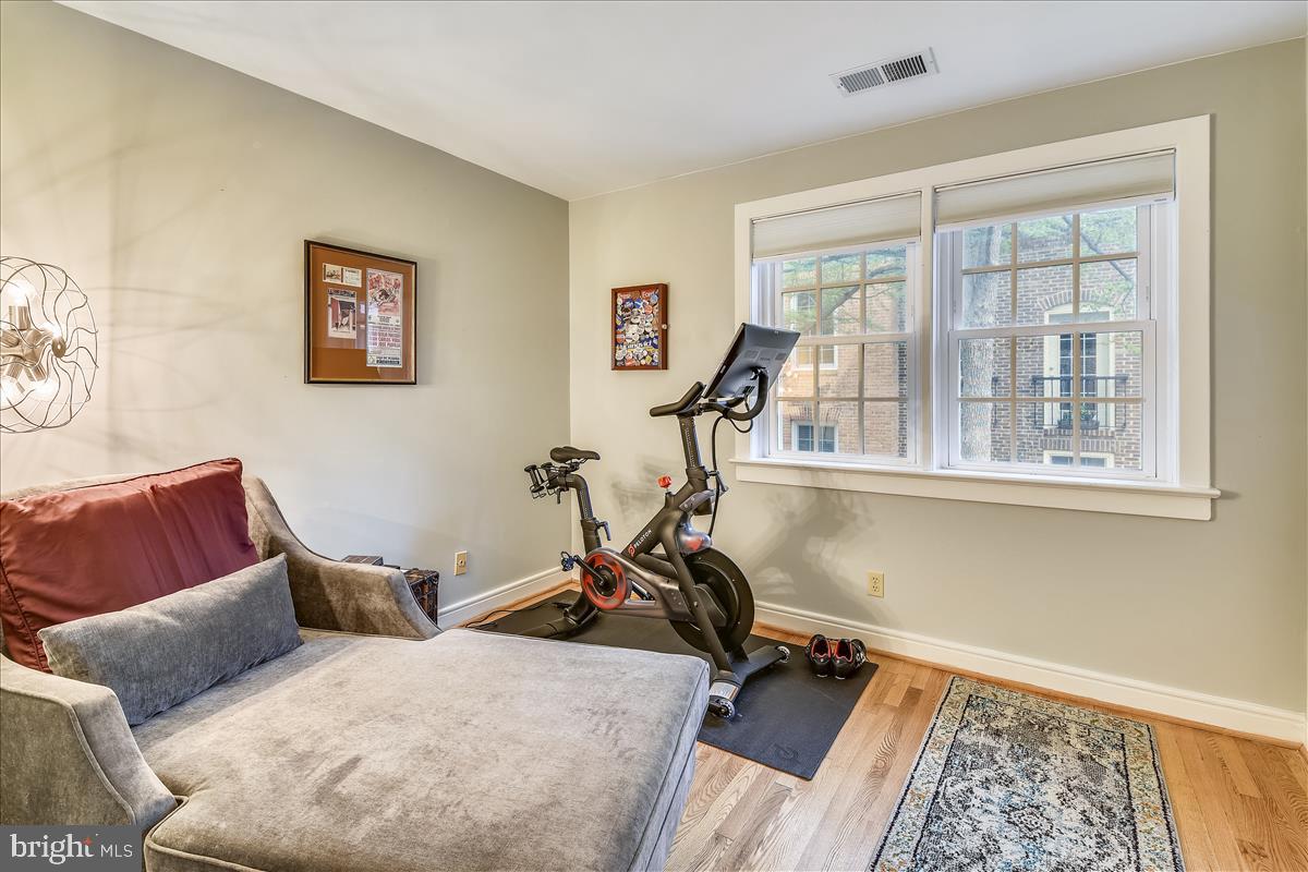 CANAL WAY - Residential Lease