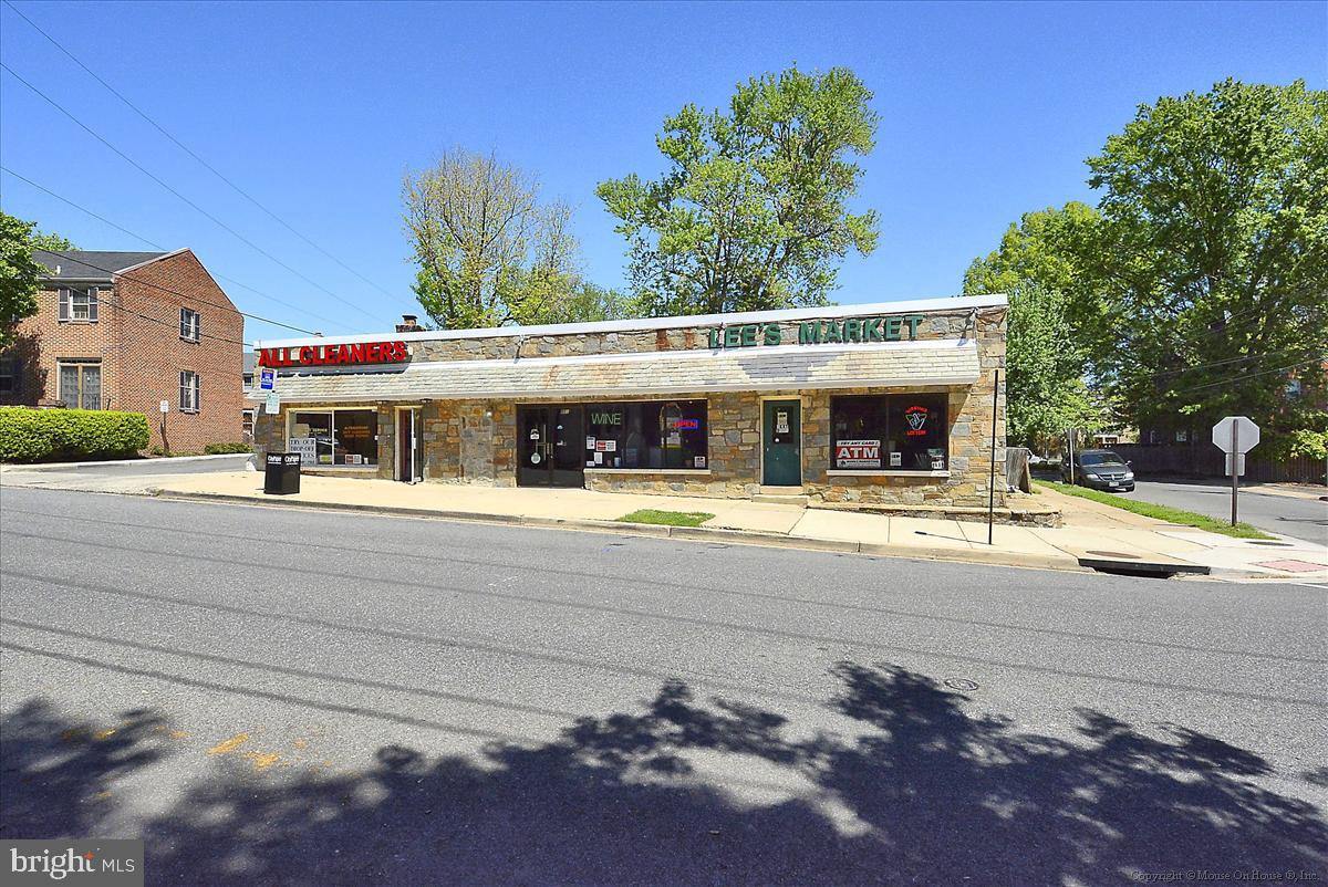 CANAL WAY - Residential Lease