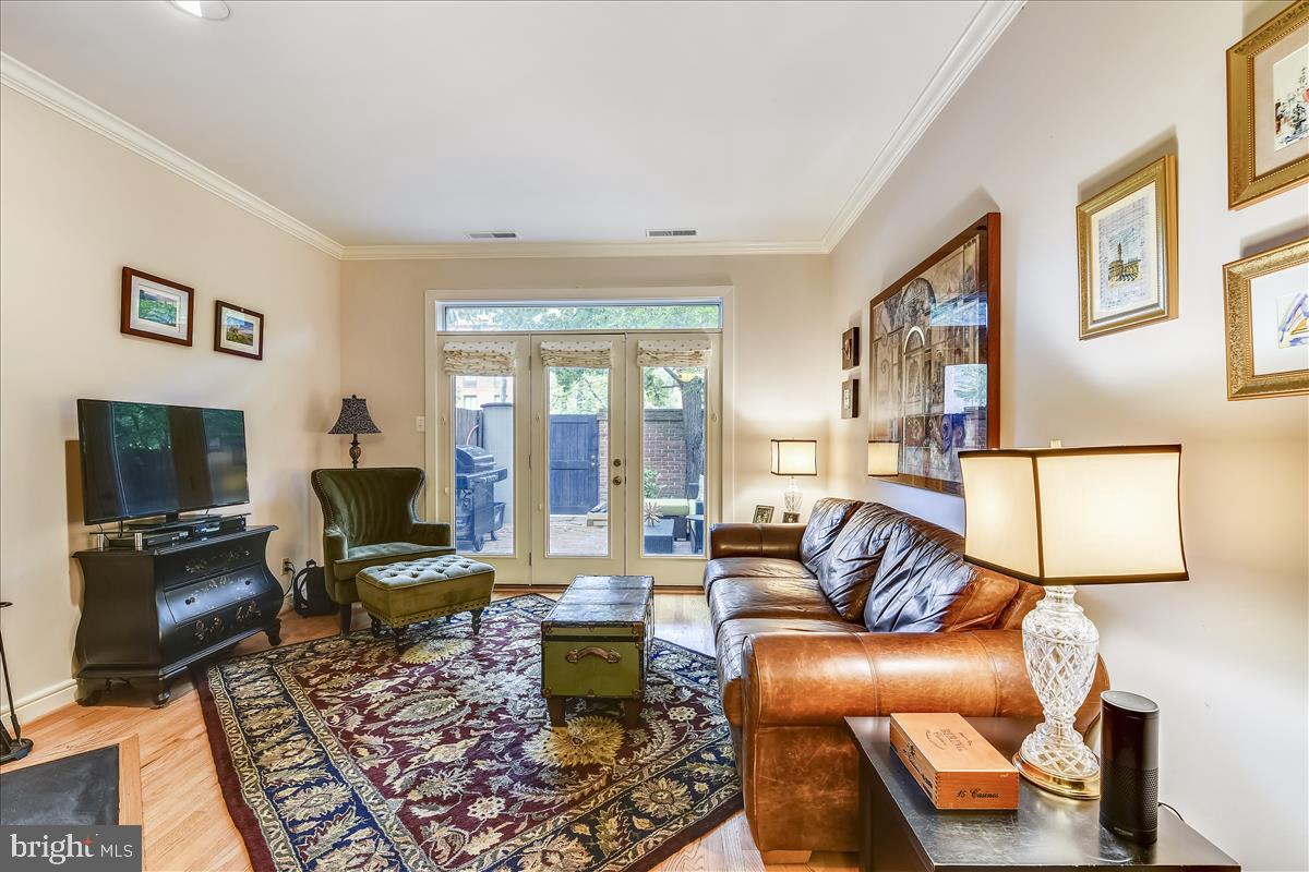 CANAL WAY - Residential Lease