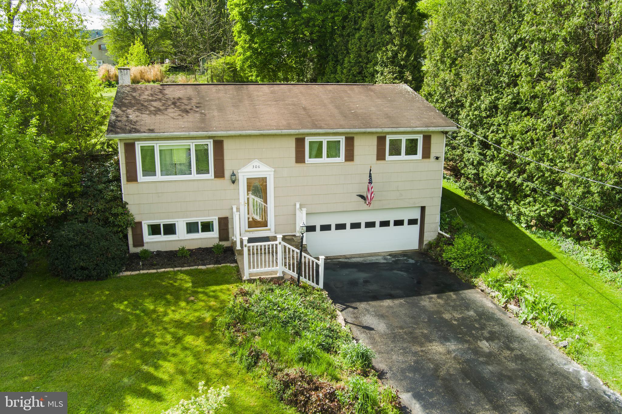 FAIRBROOK - Residential