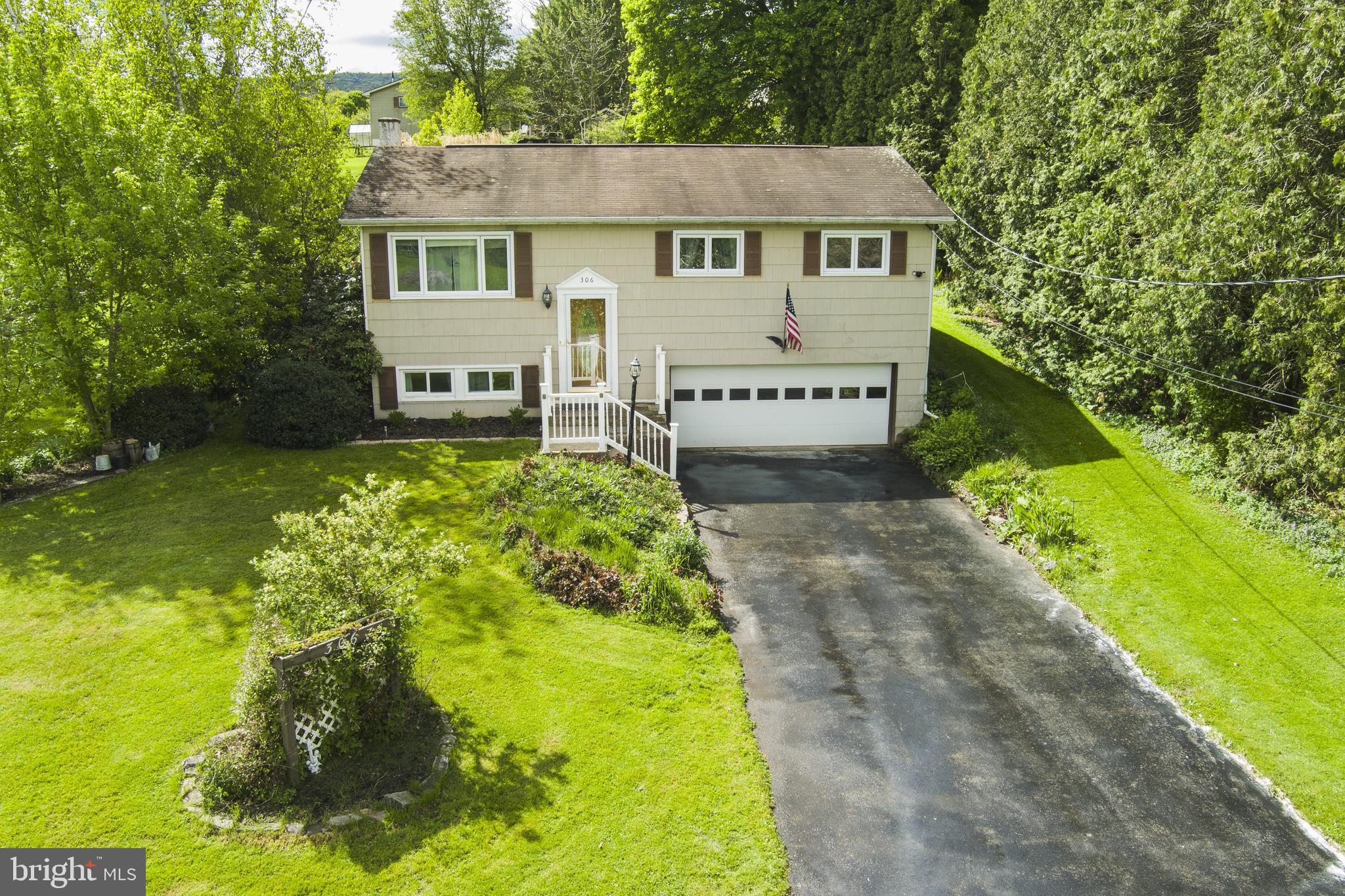 FAIRBROOK - Residential