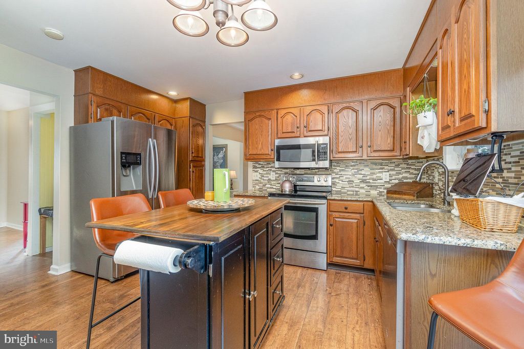 Photo of 108 Tracy Court, Willow Street, PA 17584 (MLS # PALA2057266)