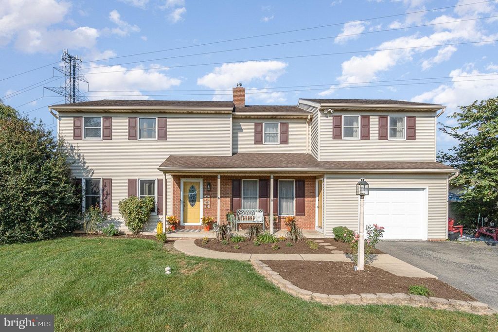 Photo of 108 Tracy Court, Willow Street, PA 17584 (MLS # PALA2057266)