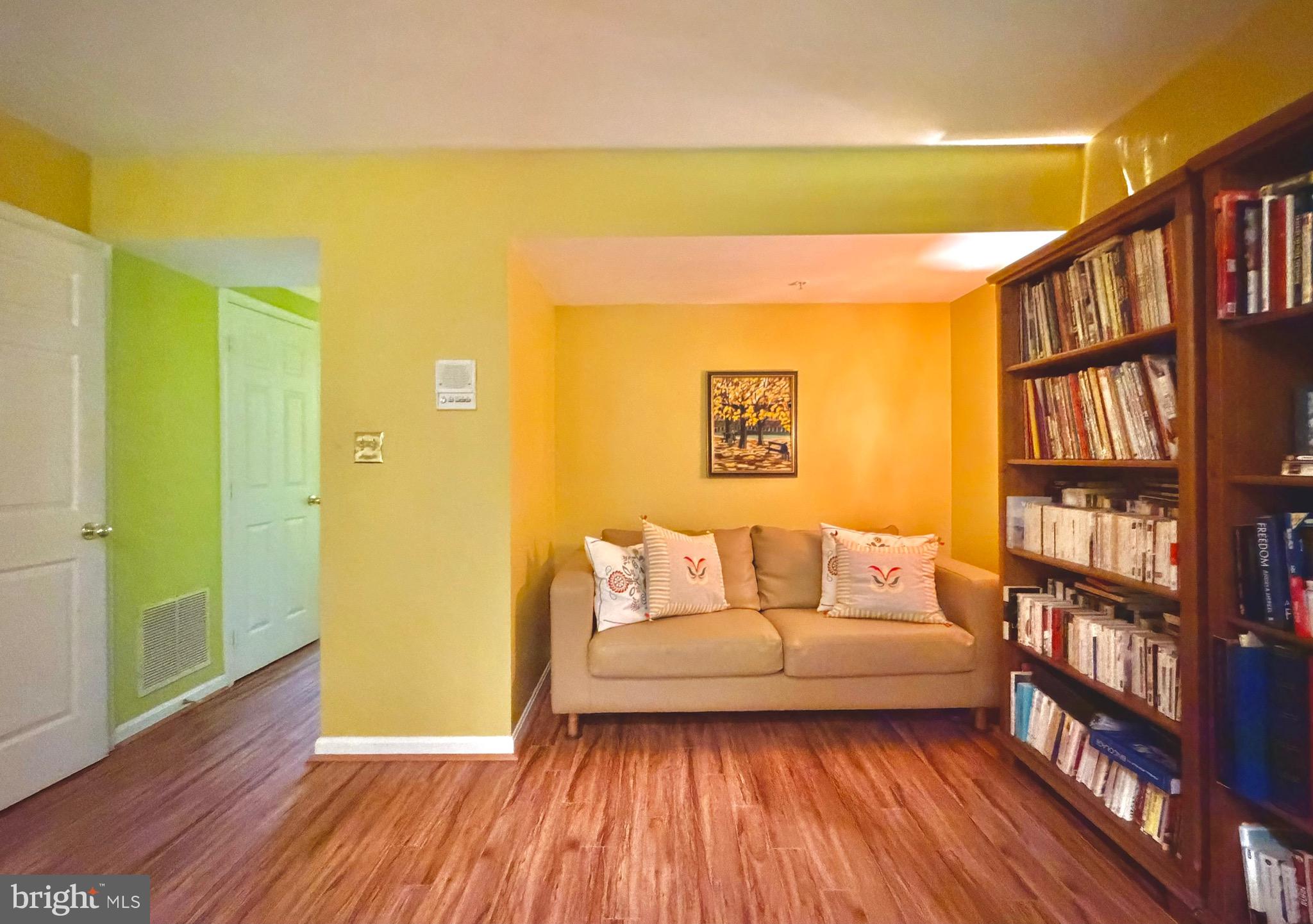 WHITLEY PARK CONDOMINIUM - Residential