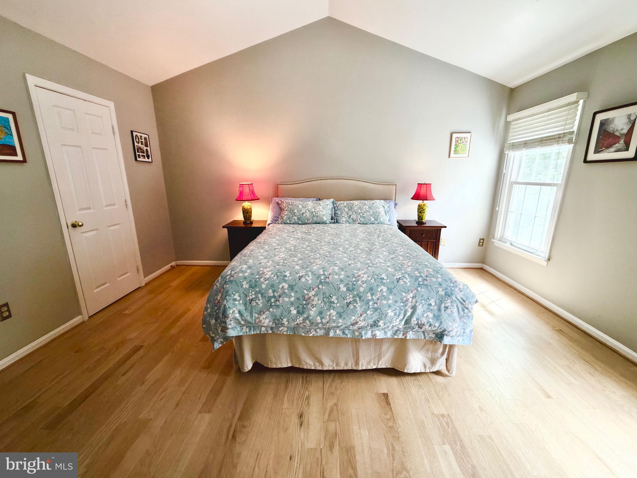 WHITLEY PARK CONDOMINIUM - Residential