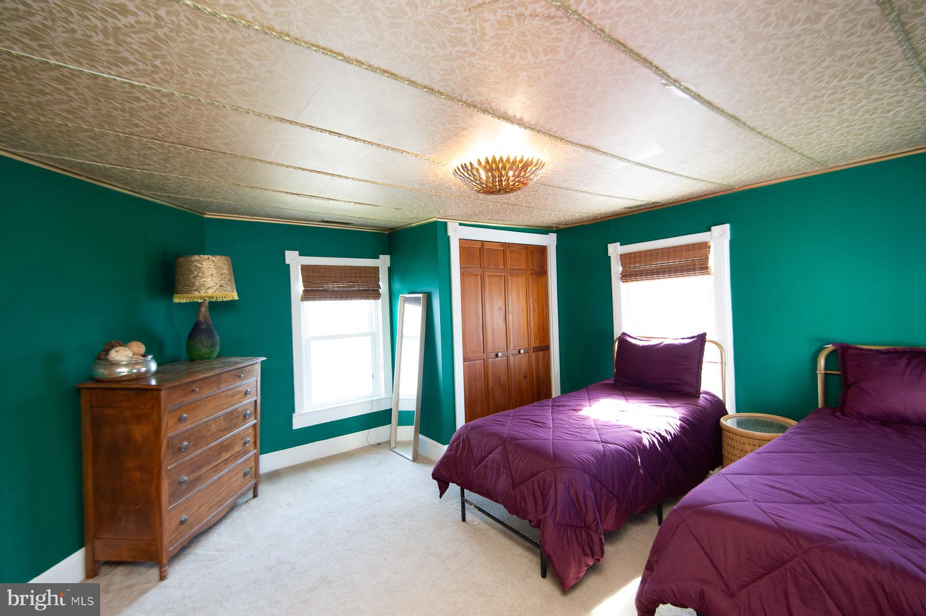 WEST END - Residential