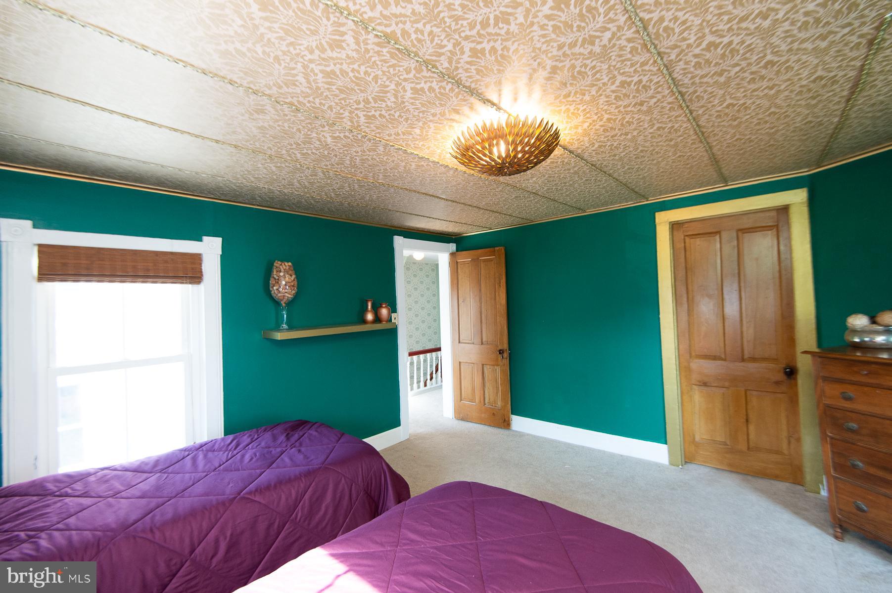 WEST END - Residential