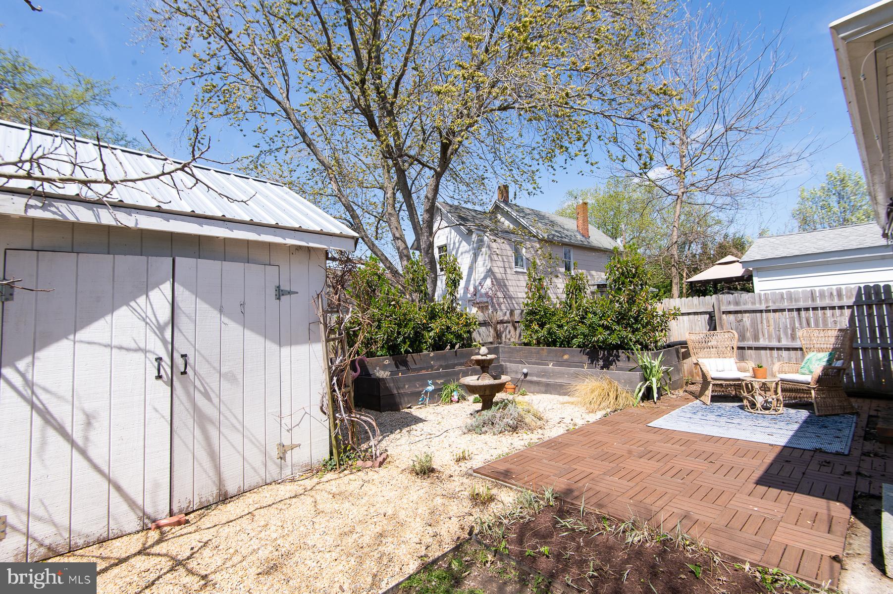 WEST END - Residential