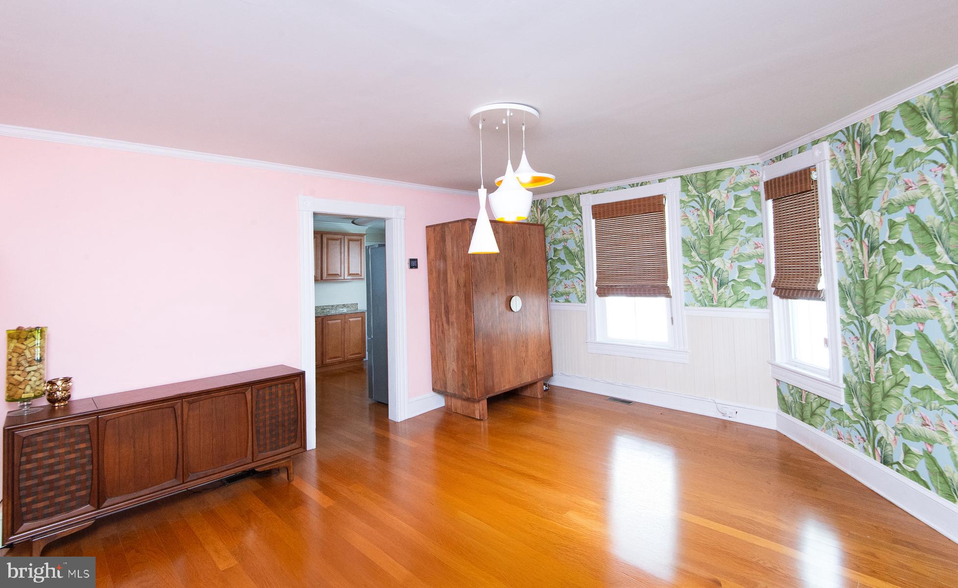 WEST END - Residential