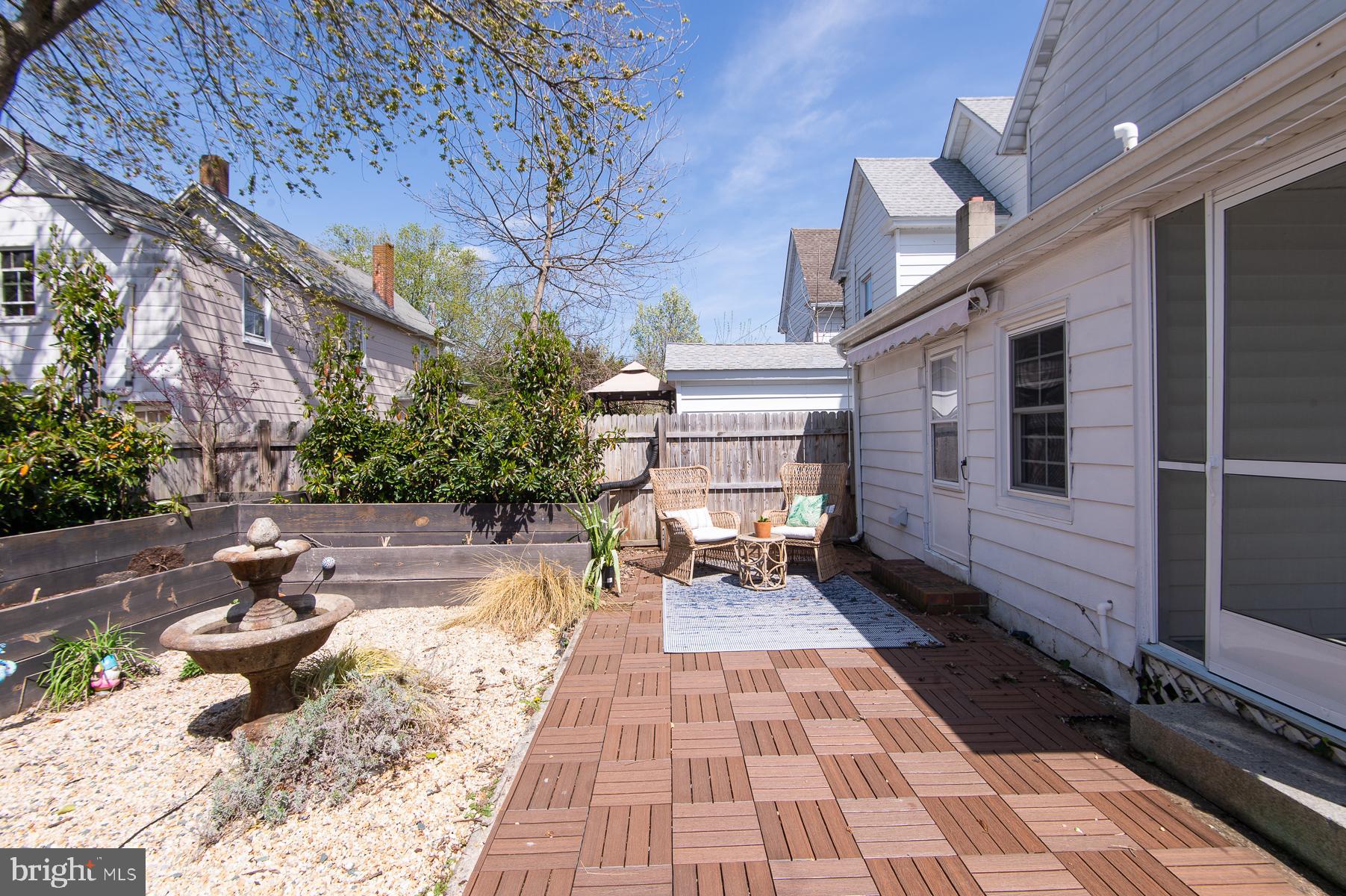 WEST END - Residential