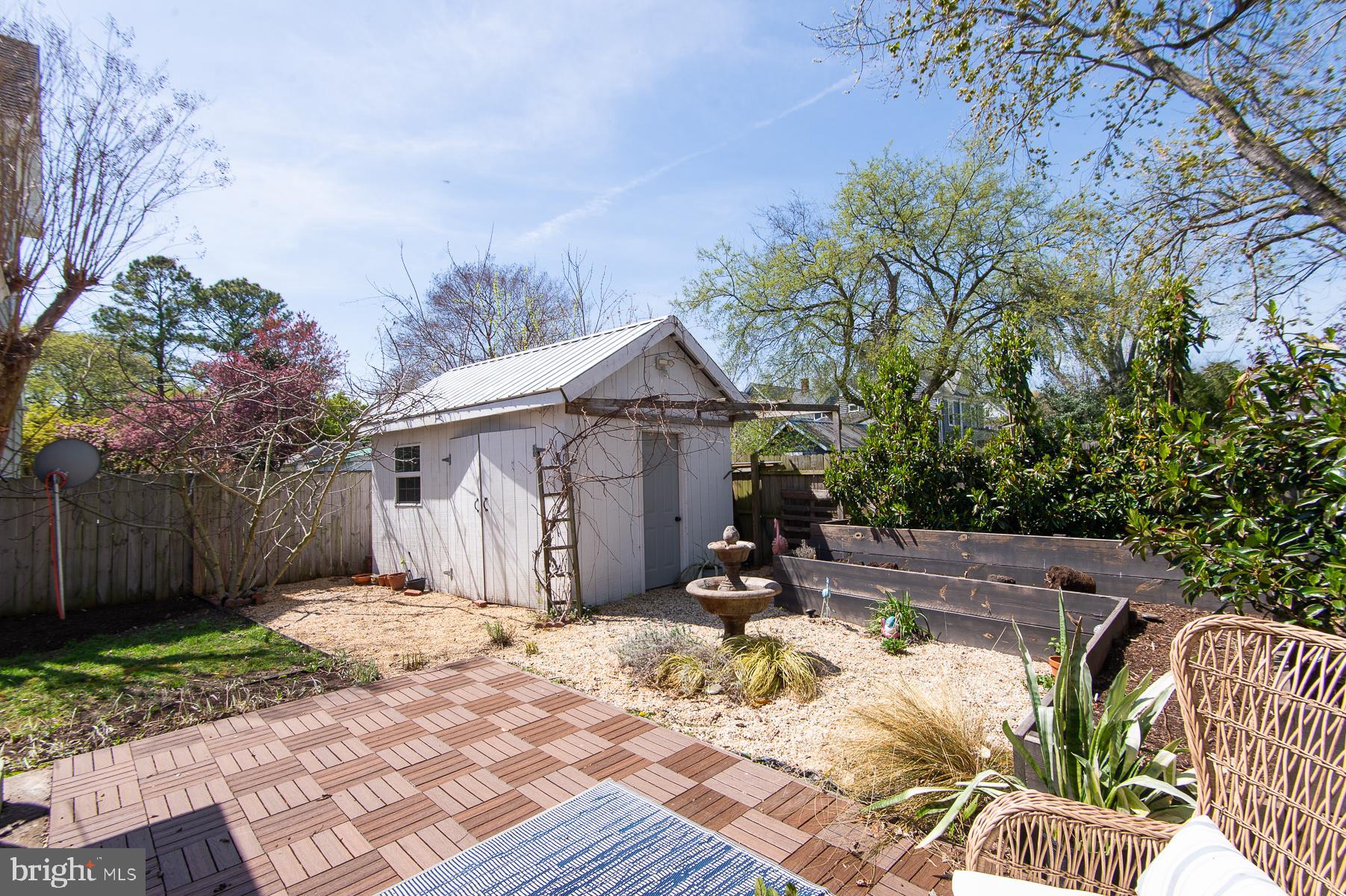 WEST END - Residential