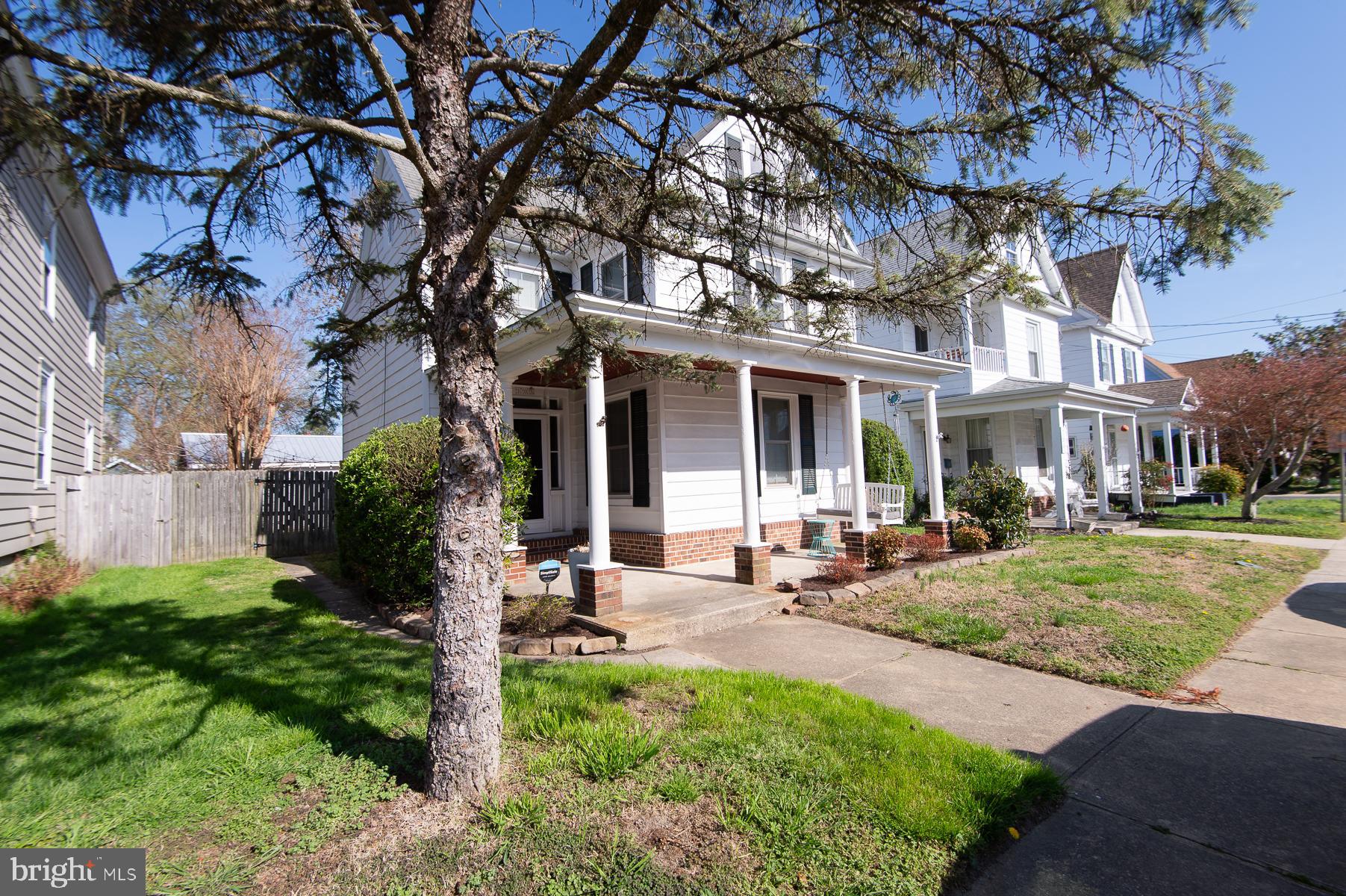 WEST END - Residential