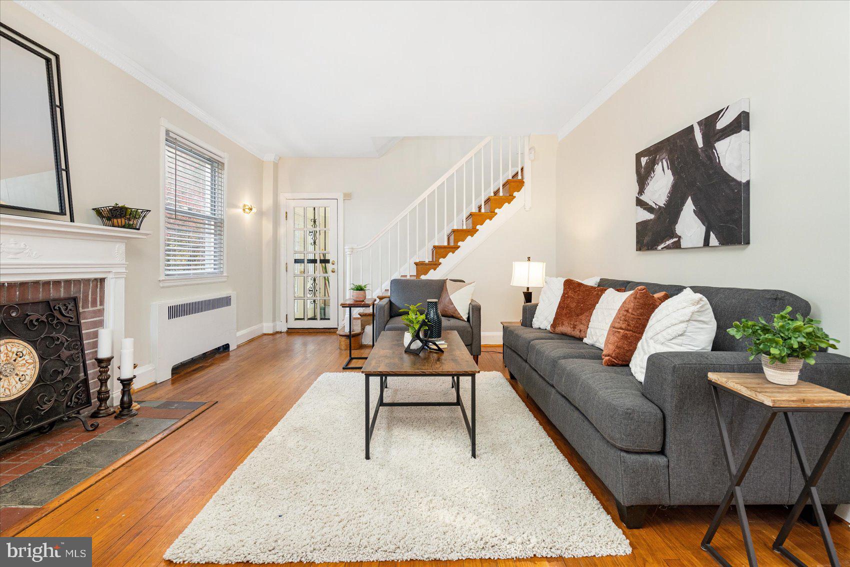 BELVEDERE SQUARE - Residential