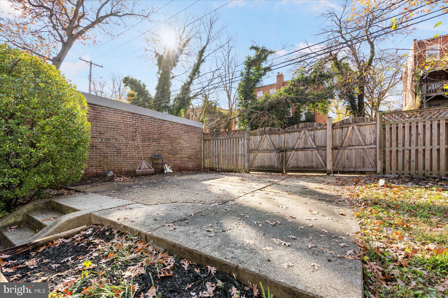 BELVEDERE SQUARE - Residential