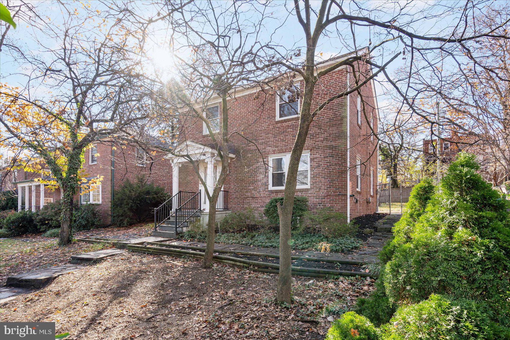 BELVEDERE SQUARE - Residential