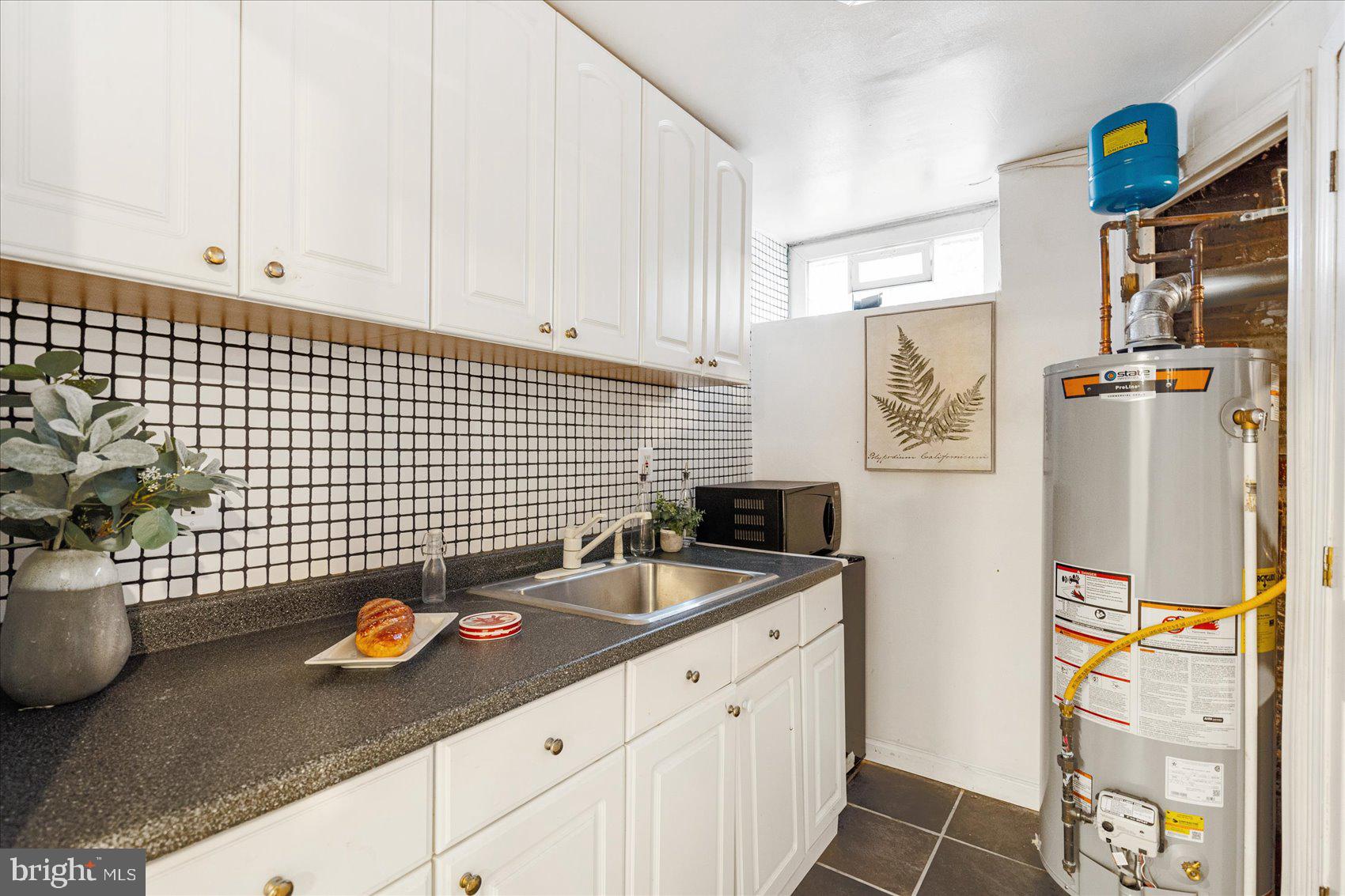 BELVEDERE SQUARE - Residential