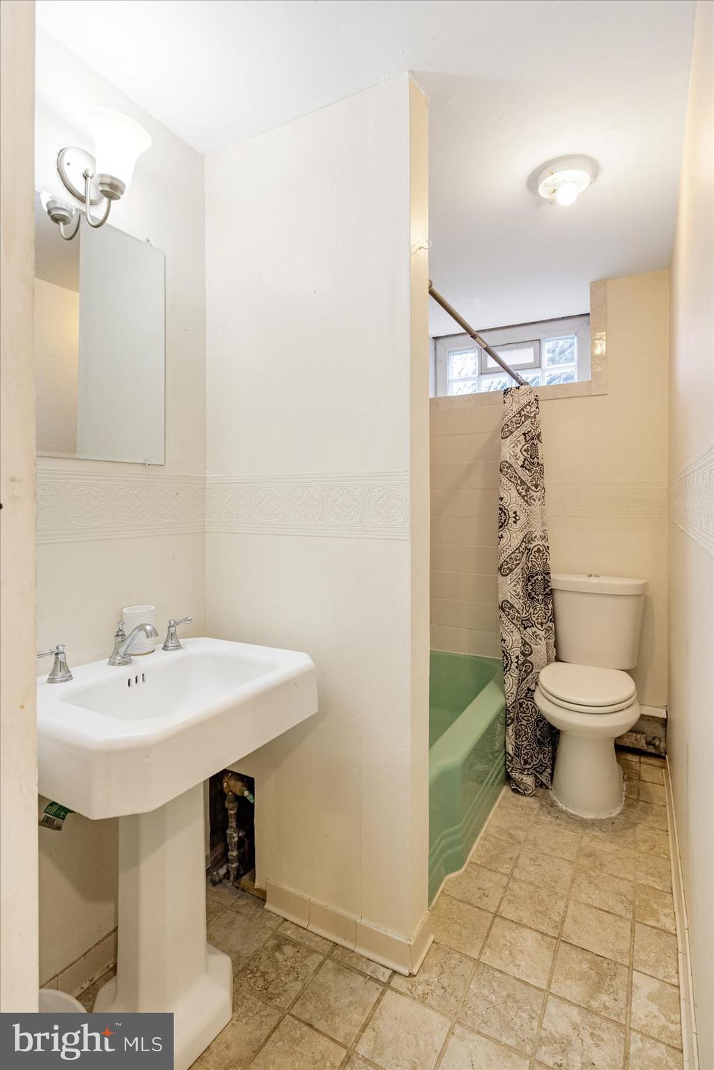 BELVEDERE SQUARE - Residential