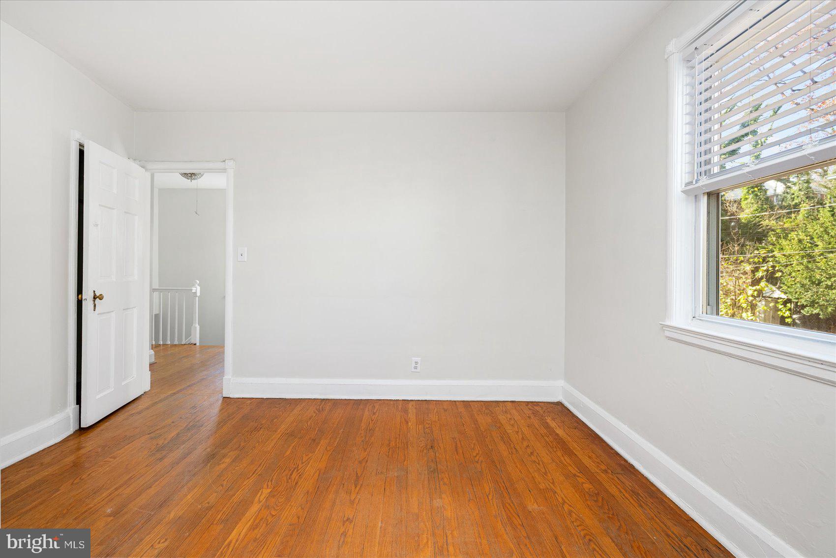 BELVEDERE SQUARE - Residential