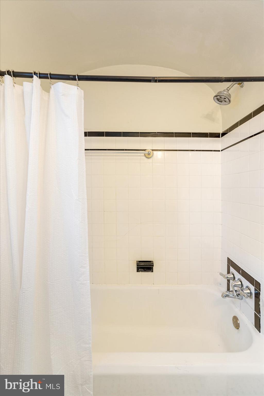 BELVEDERE SQUARE - Residential