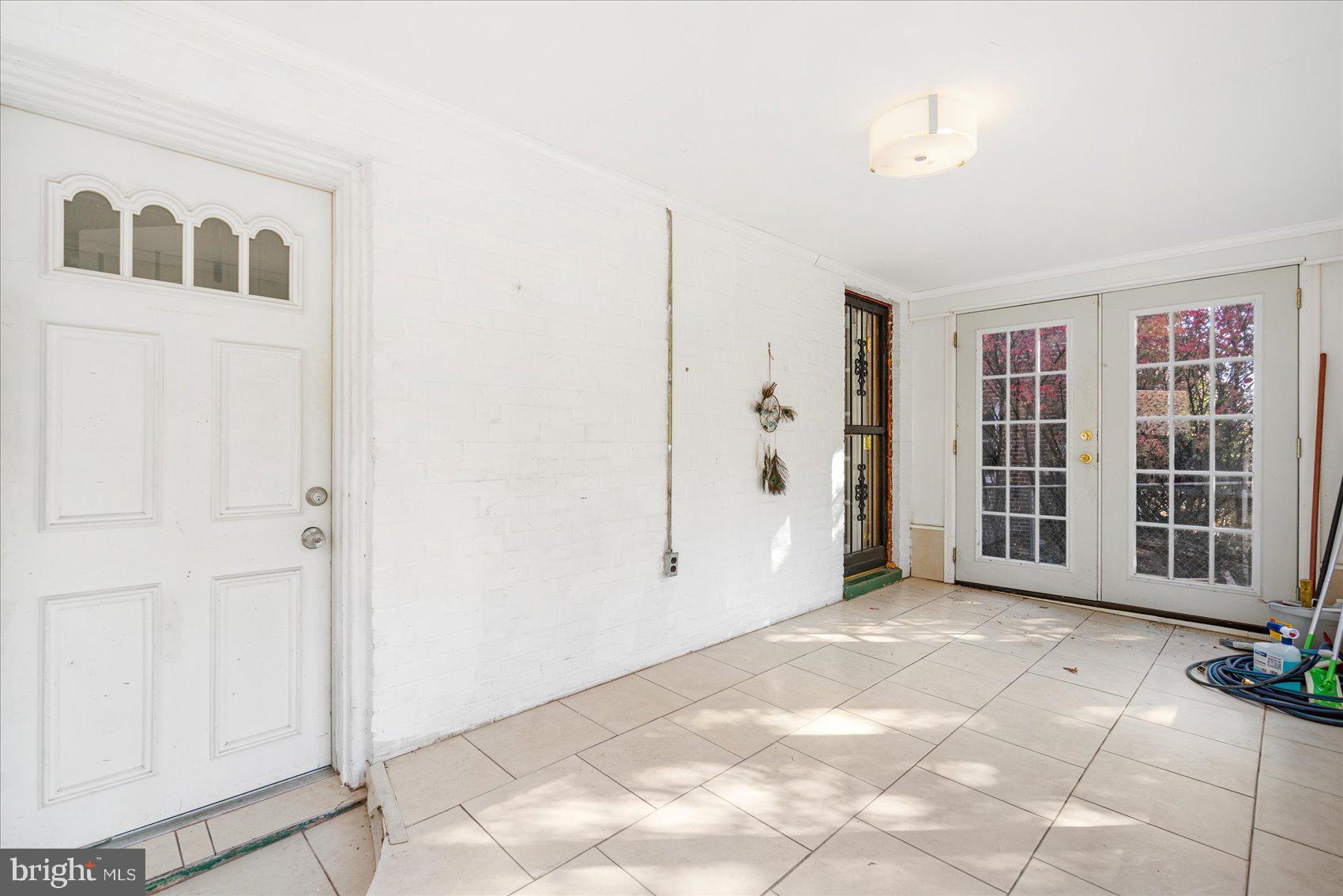 BELVEDERE SQUARE - Residential