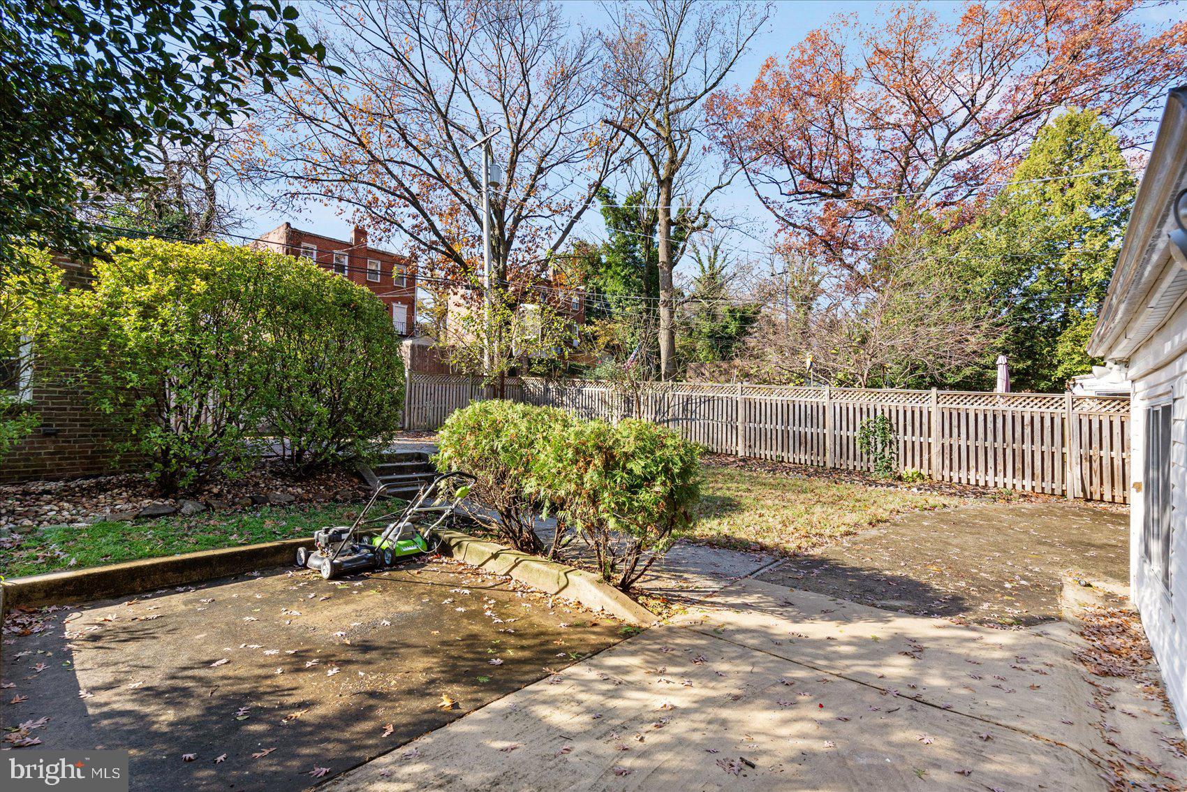 BELVEDERE SQUARE - Residential