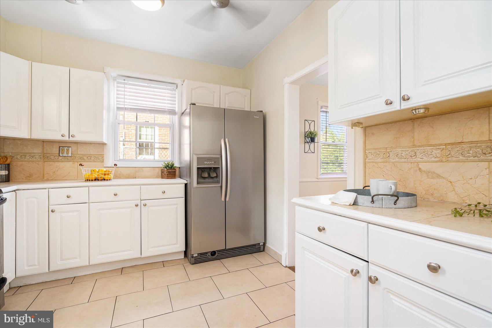 BELVEDERE SQUARE - Residential