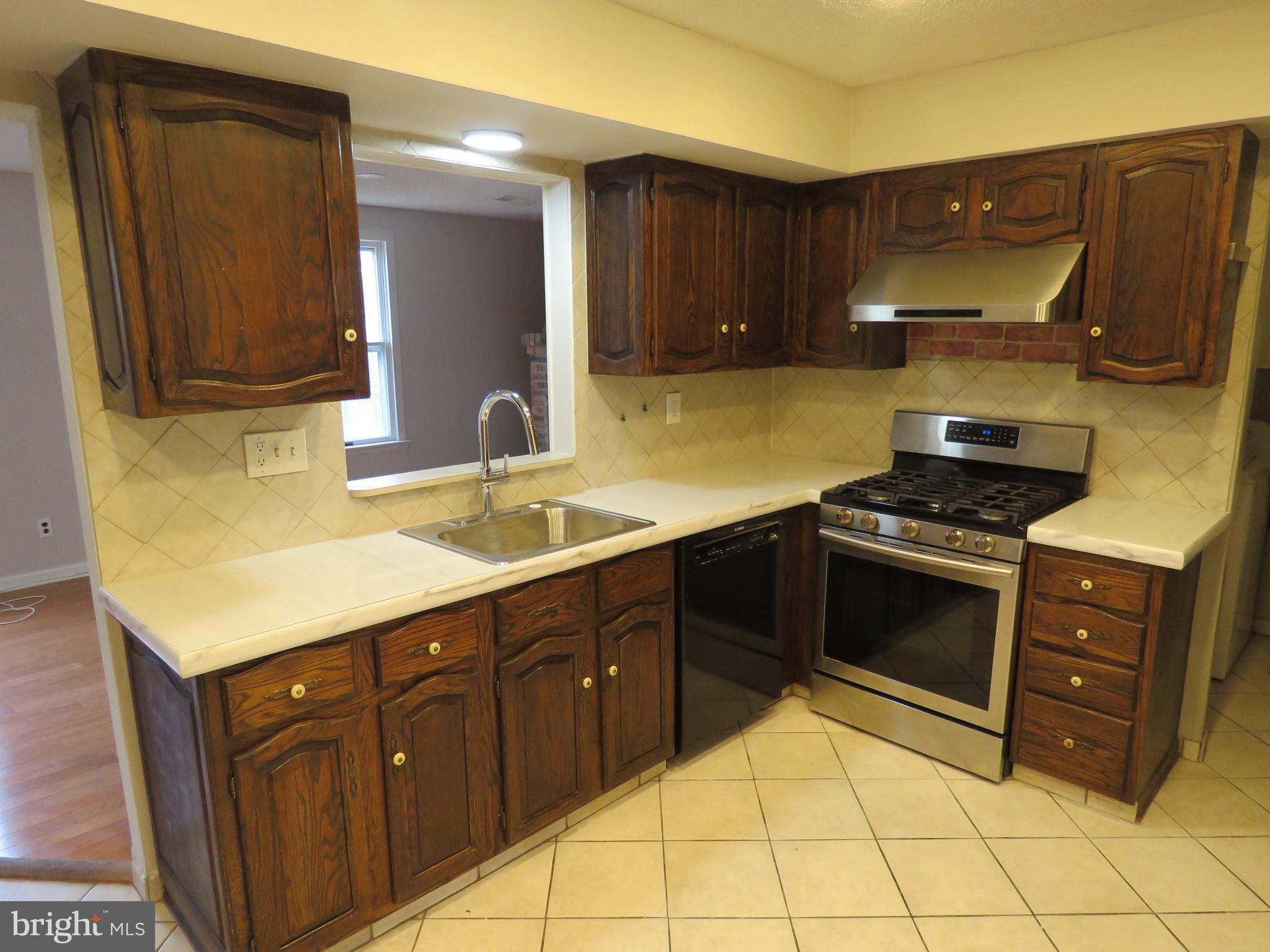 NESHAMINY VALLEY - Residential Lease