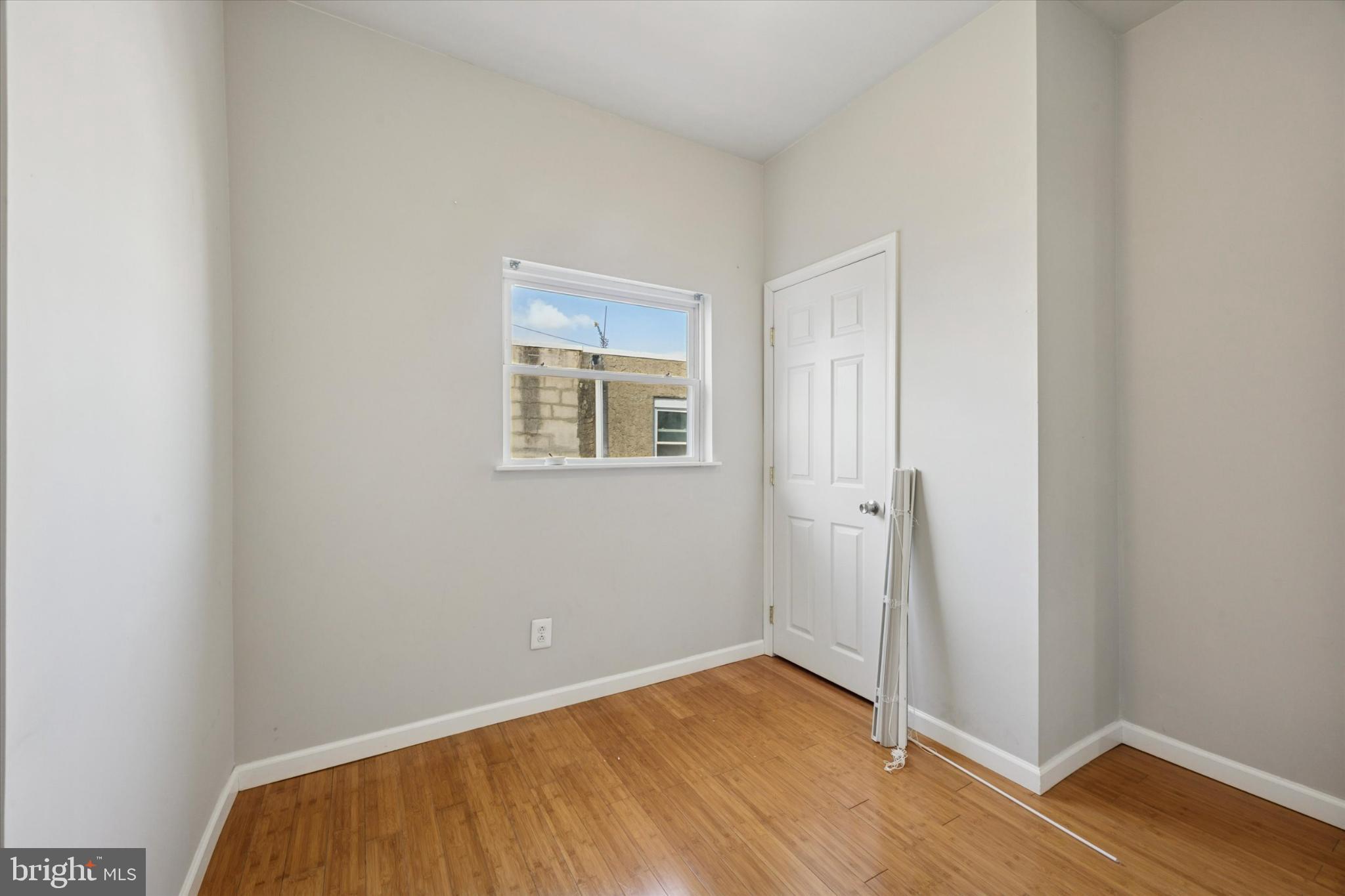 GIRARD ESTATES - Residential