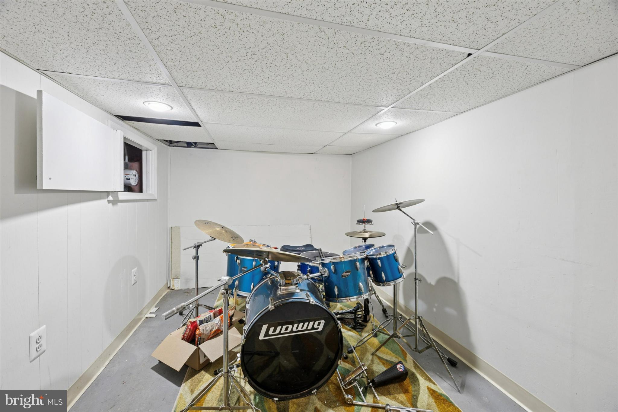 GIRARD ESTATES - Residential