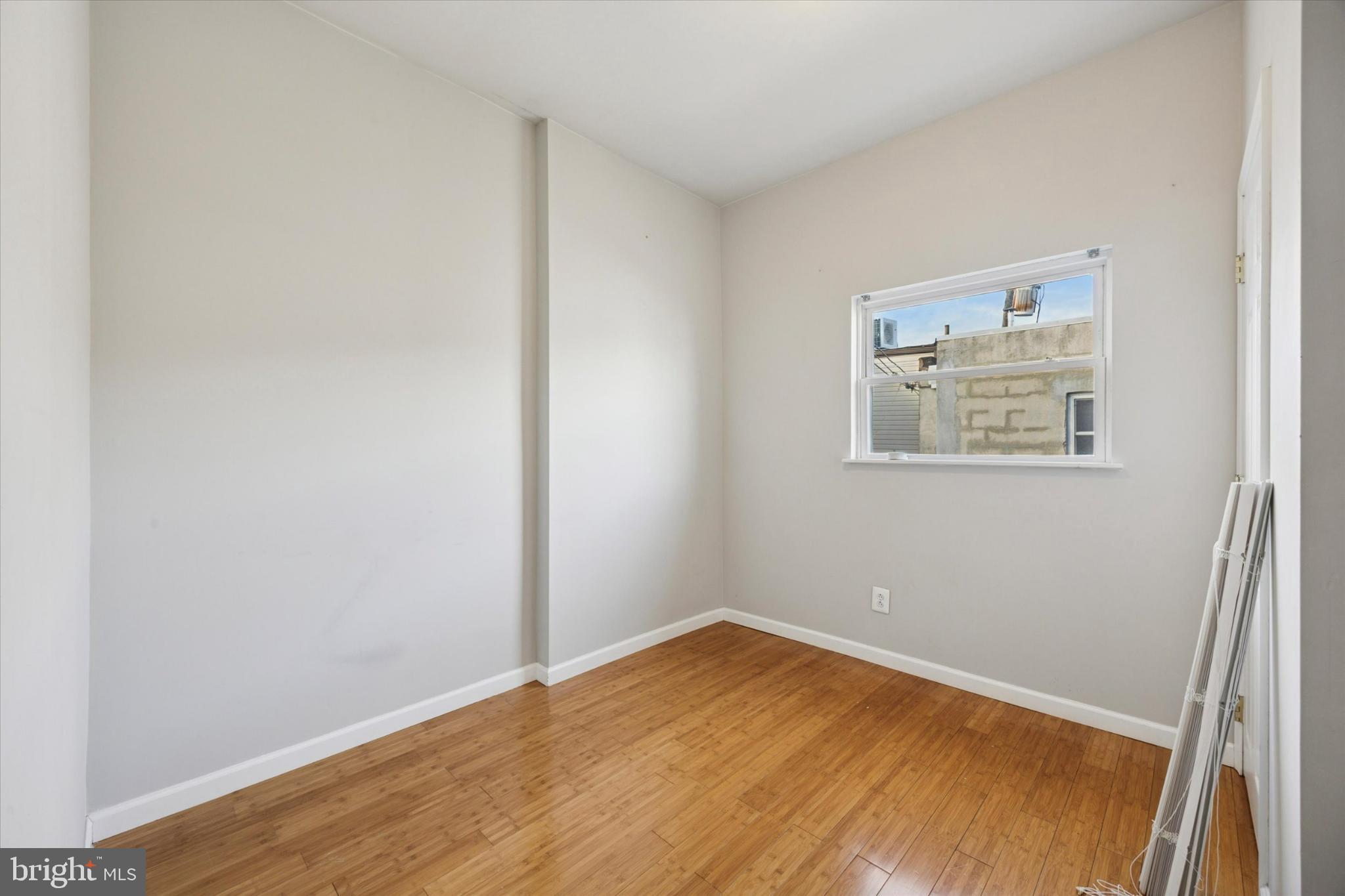 GIRARD ESTATES - Residential