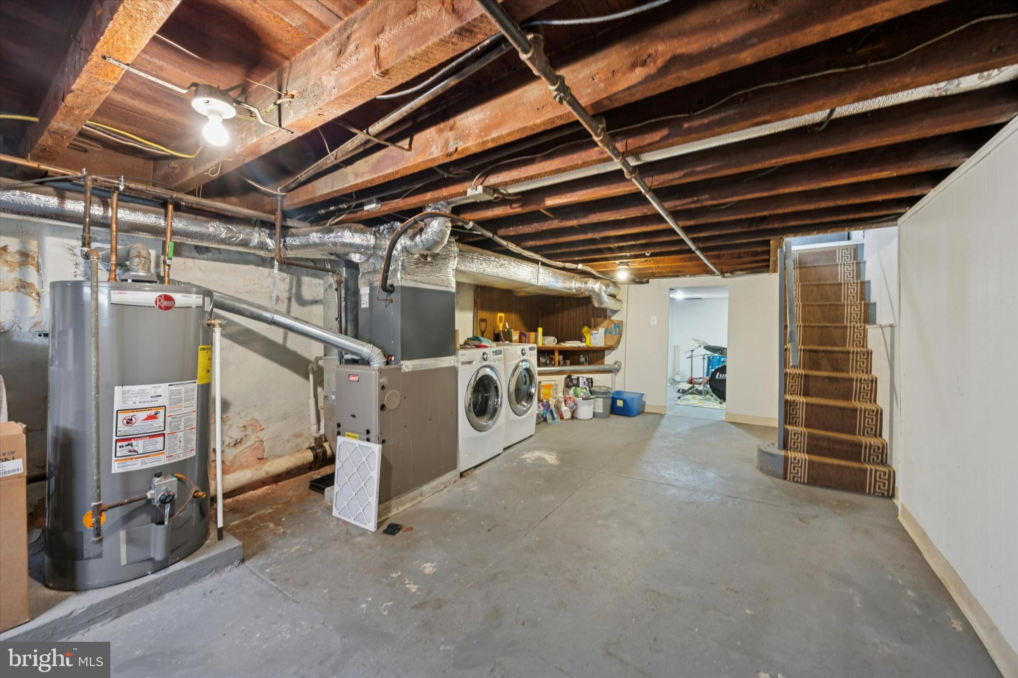 GIRARD ESTATES - Residential