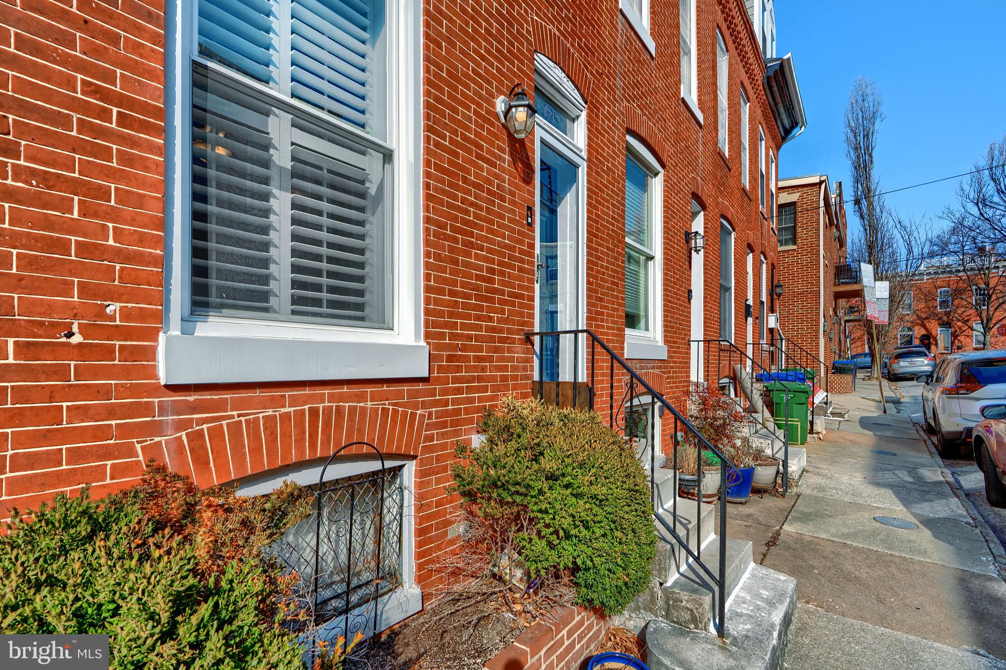128 E OSTEND STREET