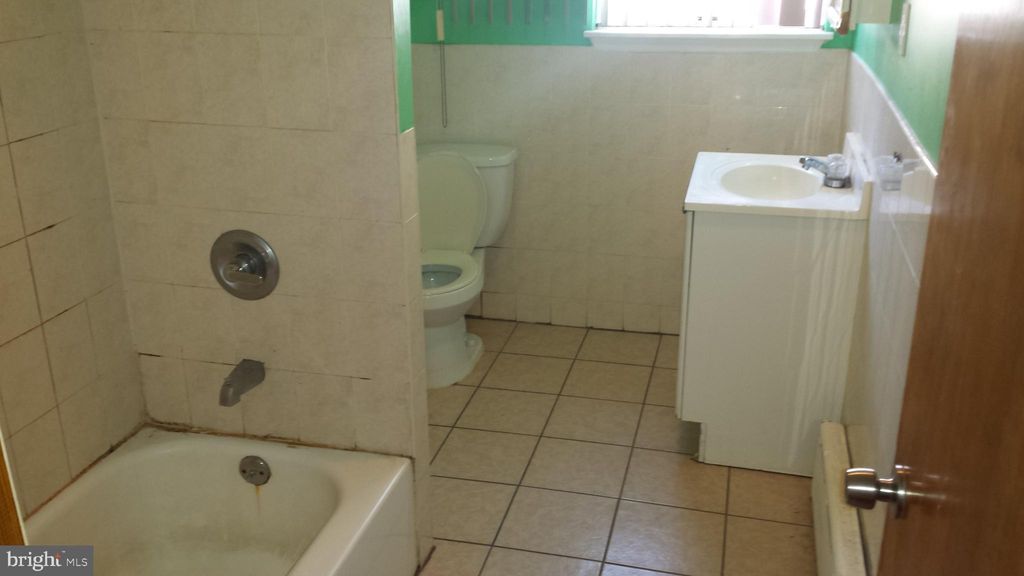 Photo of 1314 S 6th Street, PHILADELPHIA, PA 19147 (MLS # PAPH2540062)