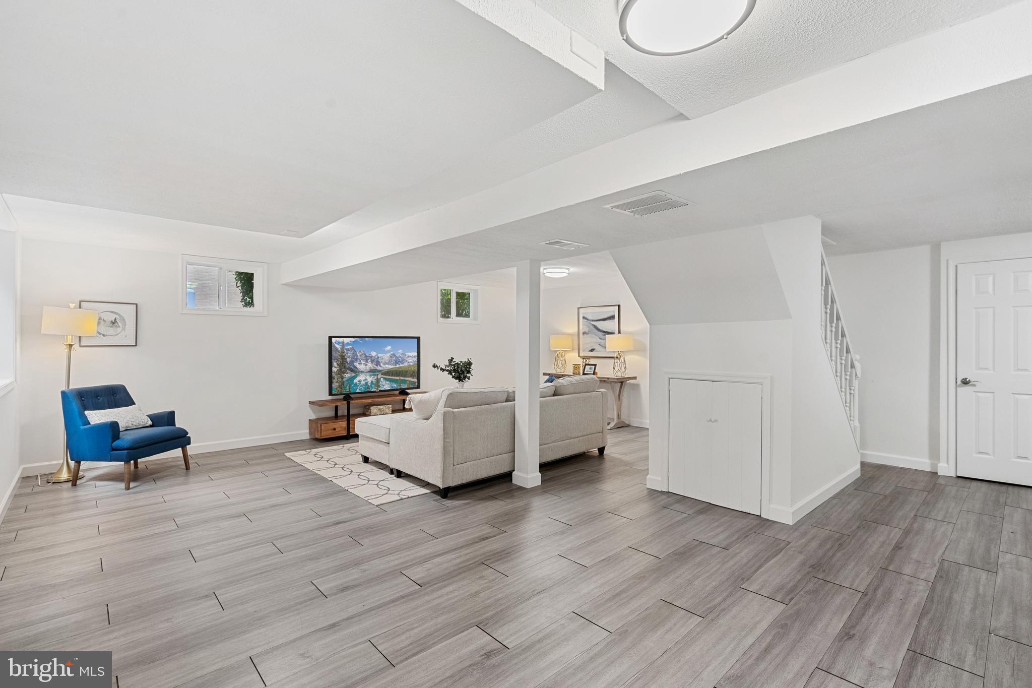 BARCROFT - Residential