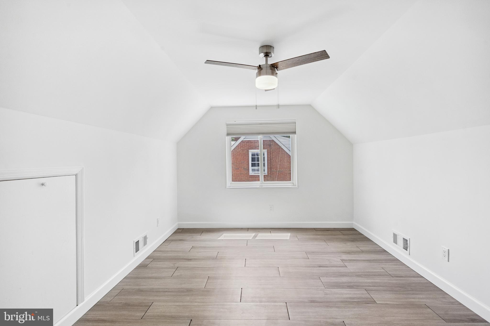 BARCROFT - Residential