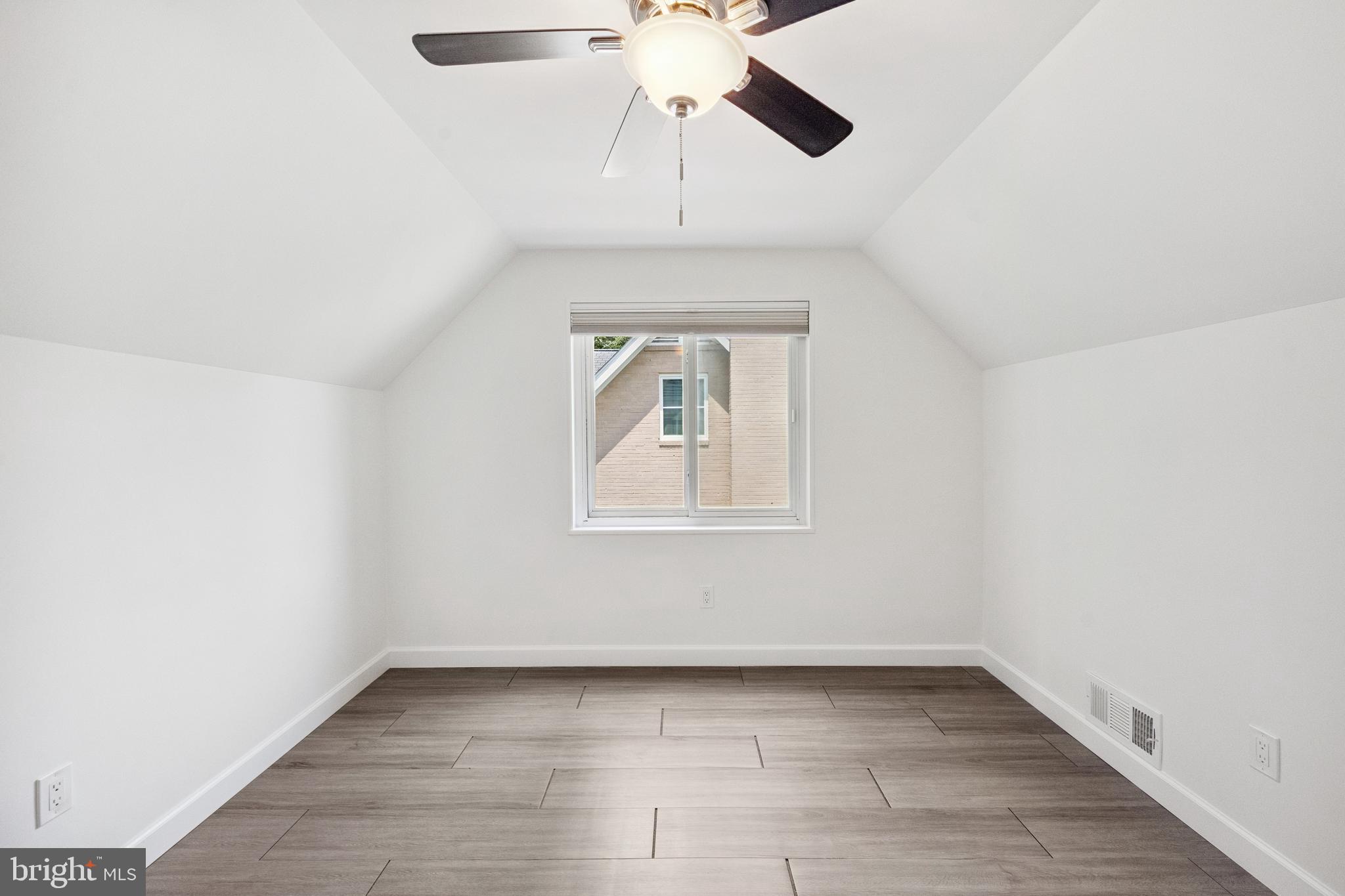 BARCROFT - Residential