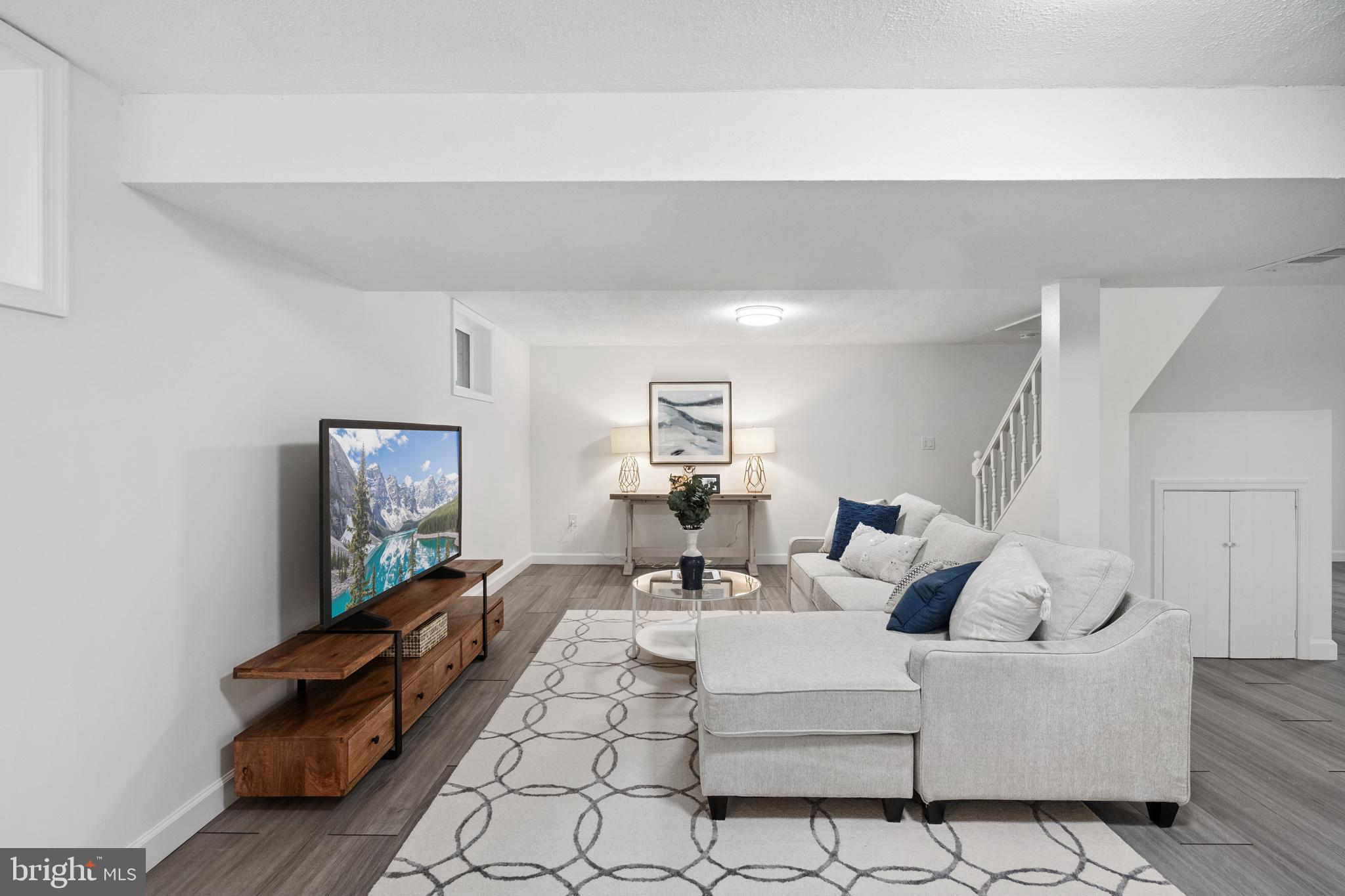 BARCROFT - Residential