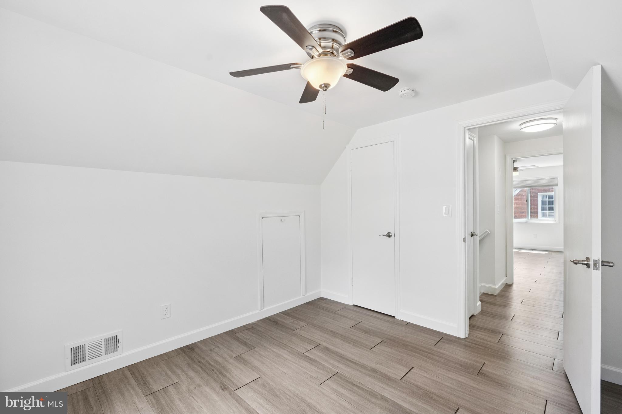 BARCROFT - Residential