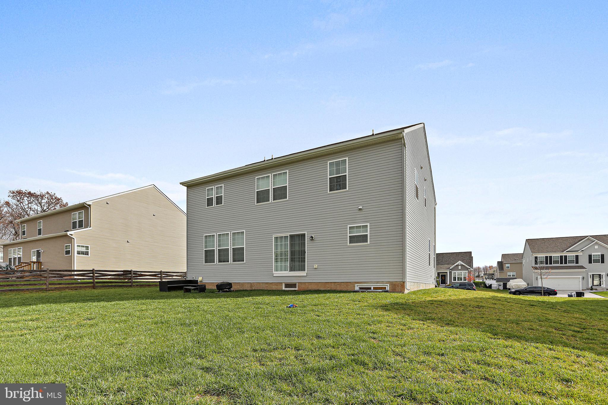 MEADOWBROOK - Residential