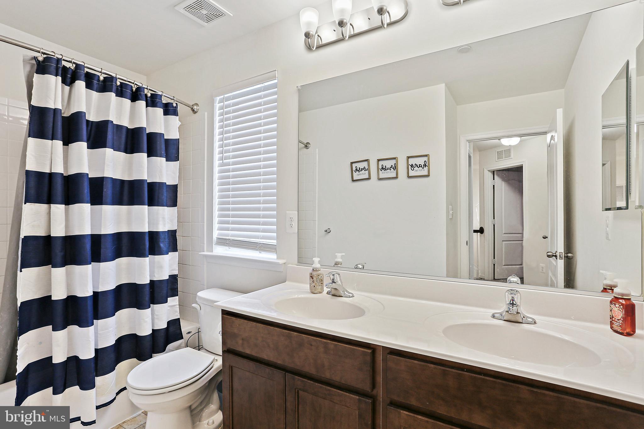 MEADOWBROOK - Residential