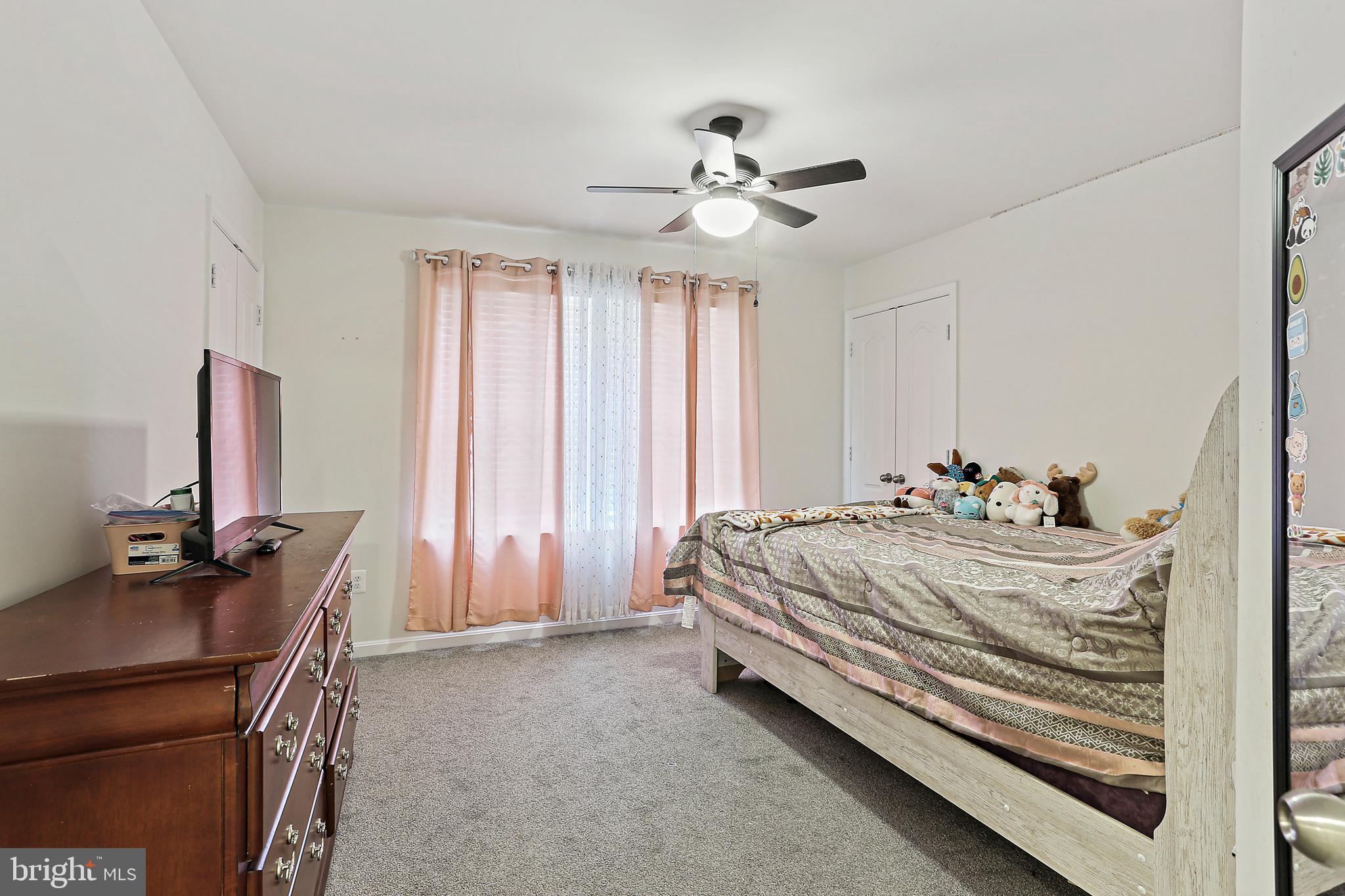 MEADOWBROOK - Residential