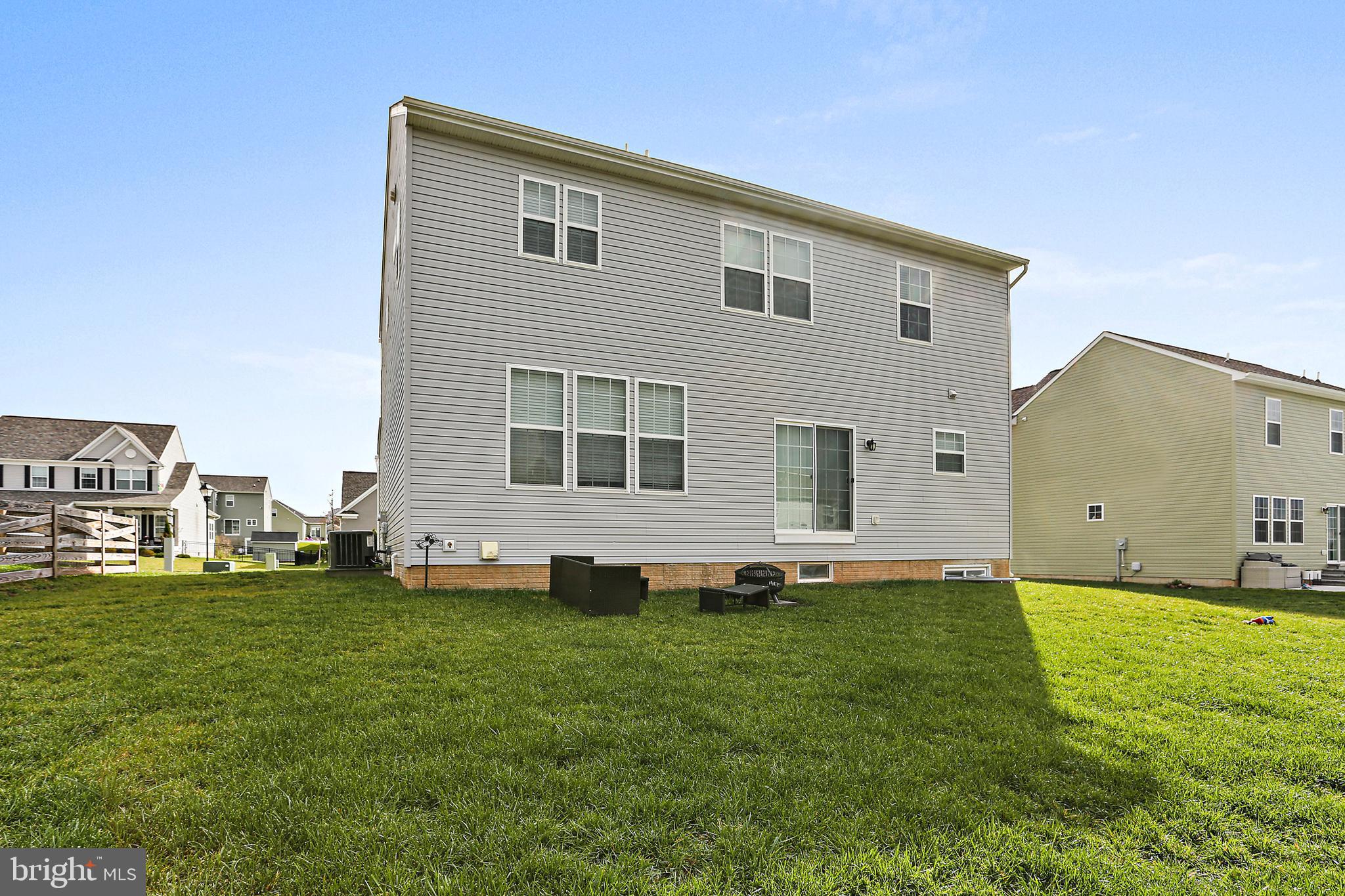 MEADOWBROOK - Residential