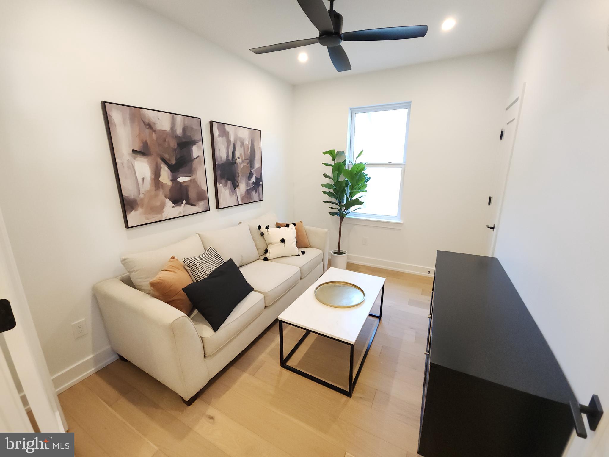 CHESTNUT HILL - Residential