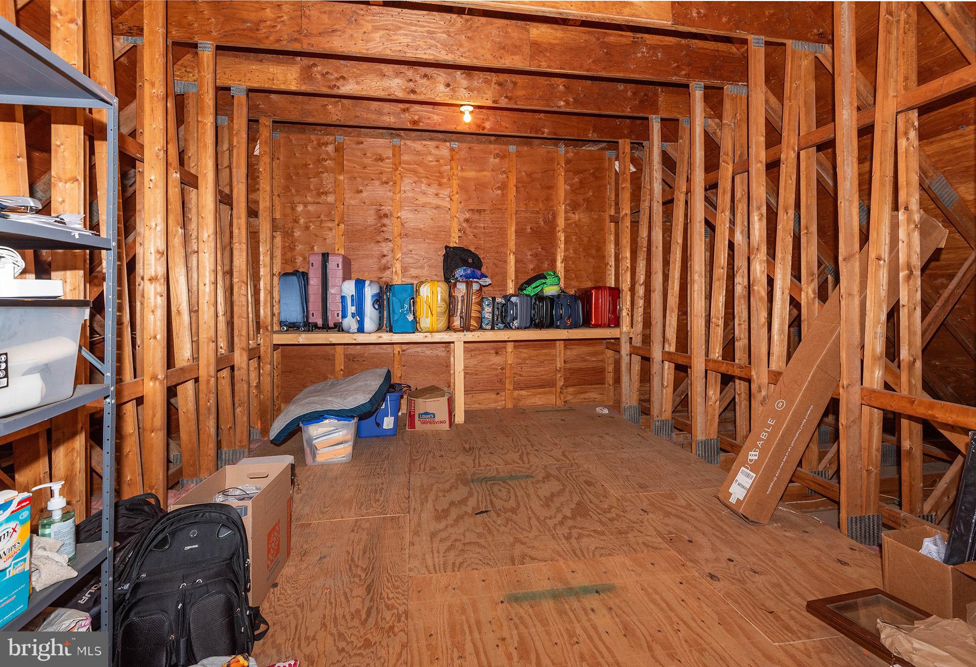 CLAIBORNES LANDING - Residential