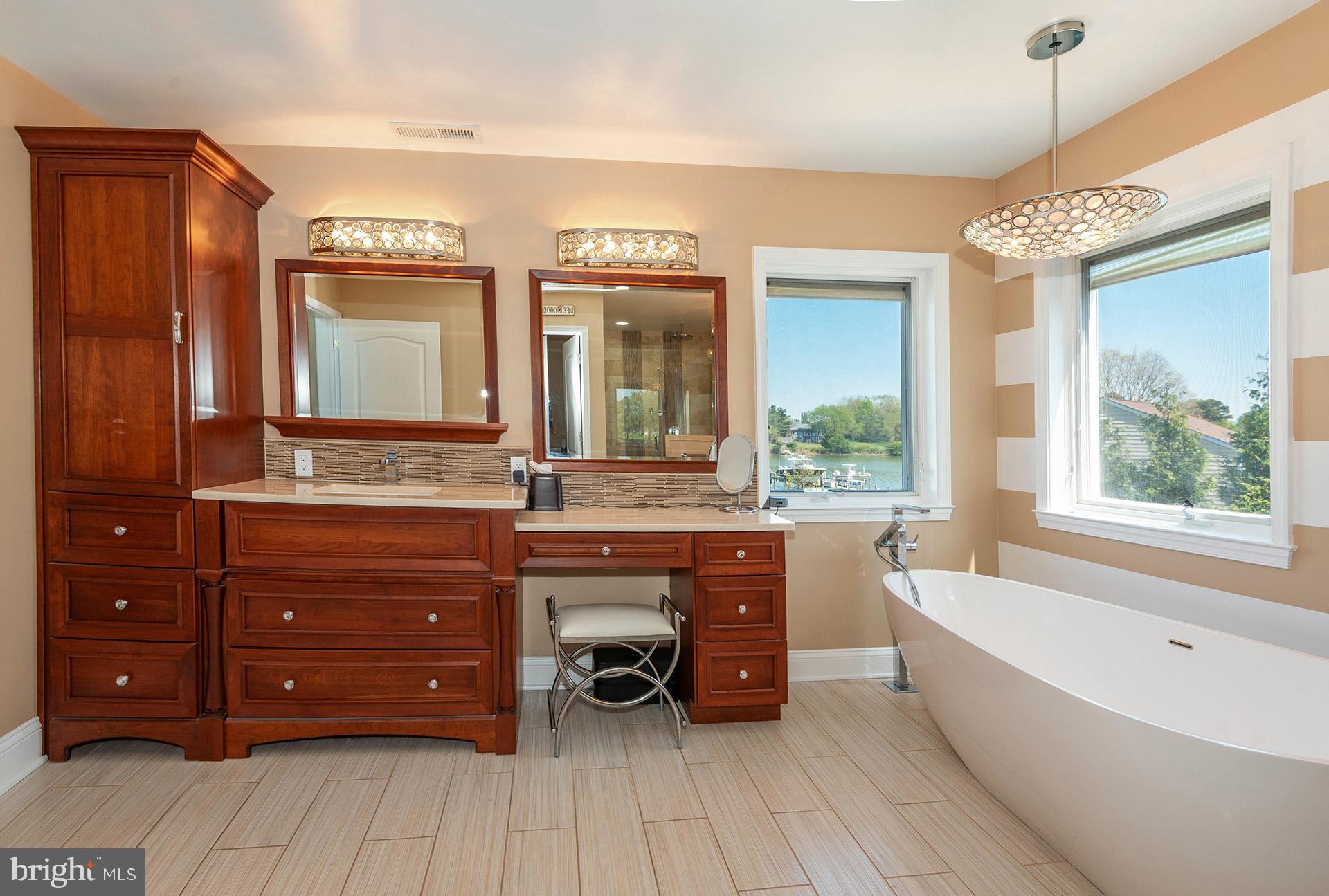 CLAIBORNES LANDING - Residential