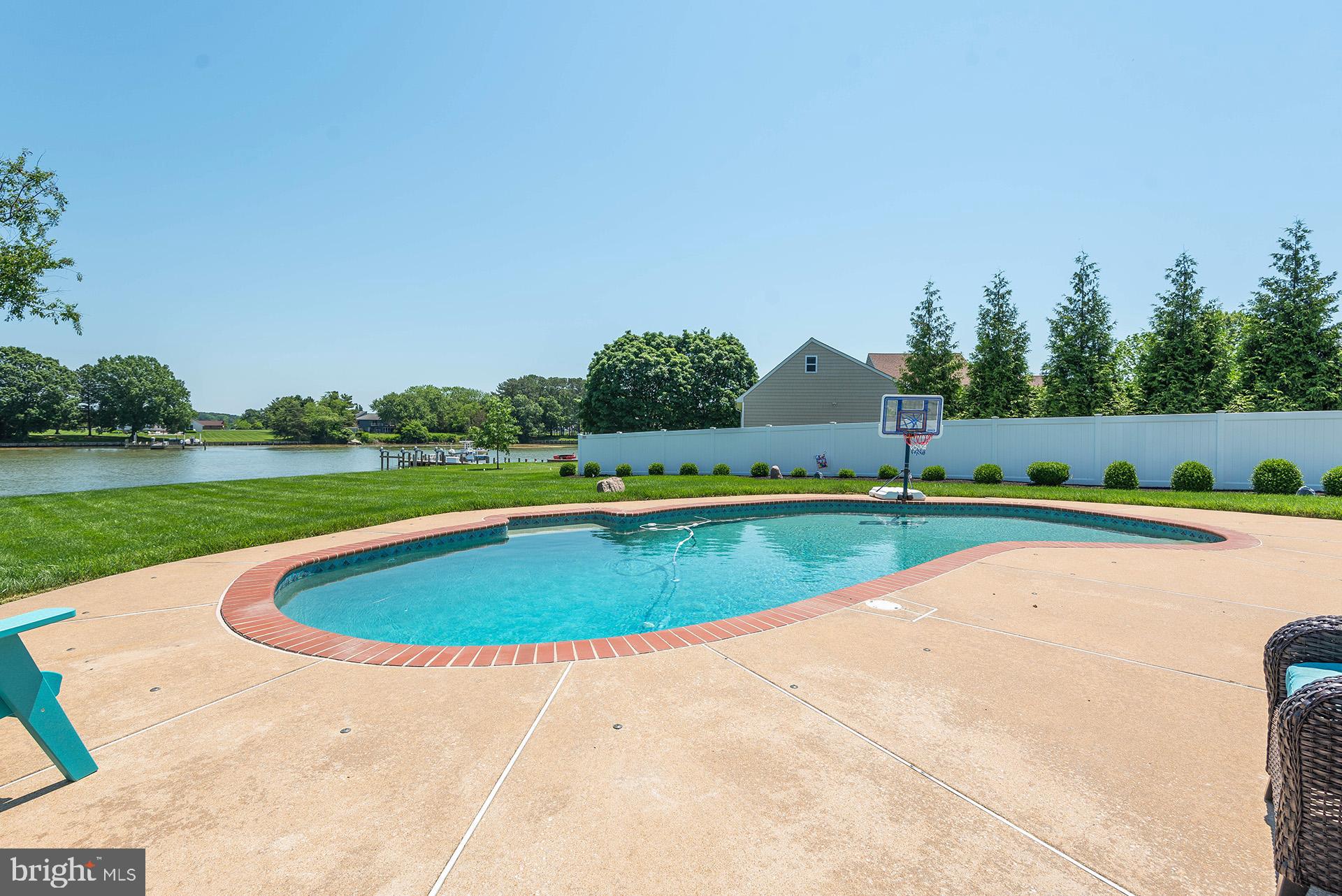 CLAIBORNES LANDING - Residential